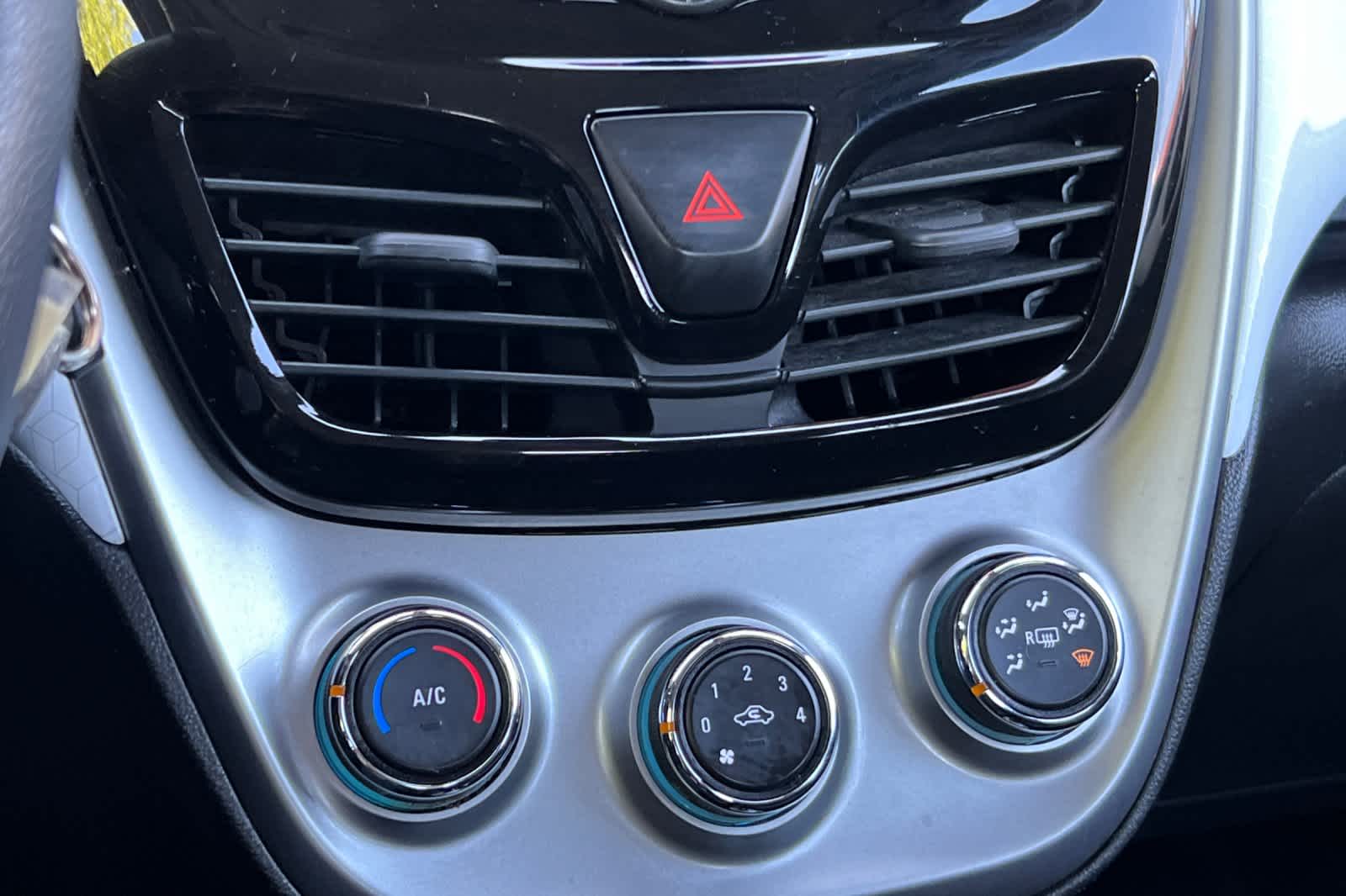 Thumbnail: 2017 Chevrolet Spark - 21