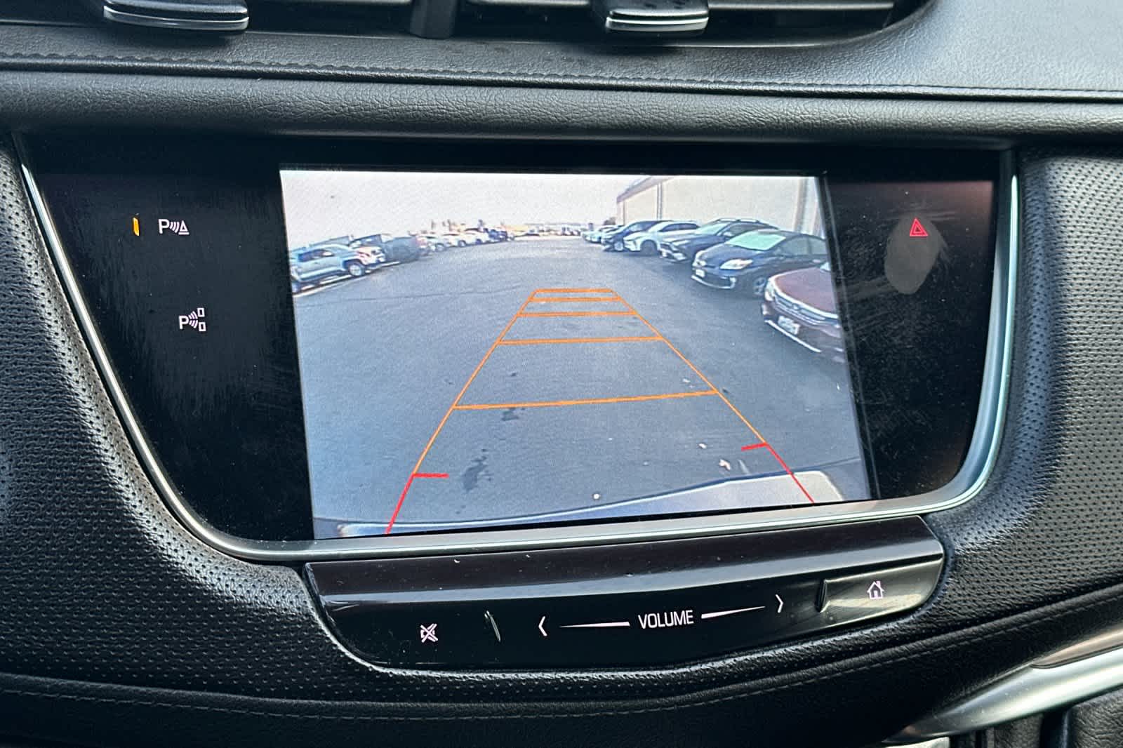 Thumbnail: 2017 Cadillac XT5 - 21