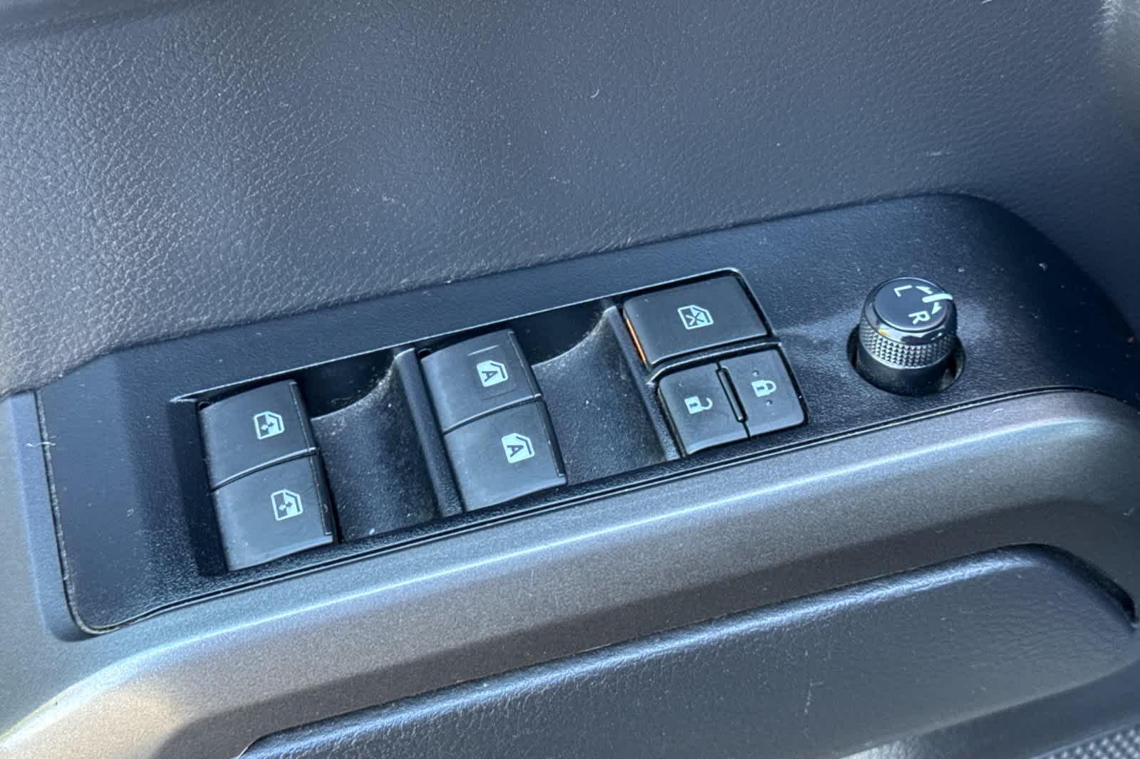 Thumbnail: 2023 Toyota Tacoma - 13