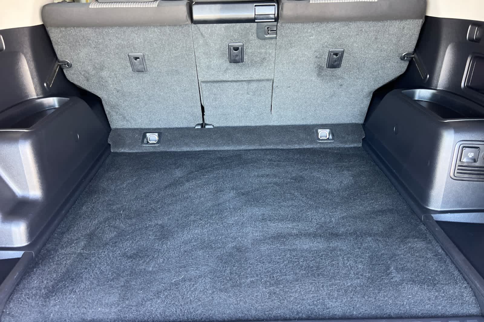 Thumbnail: 2022 Toyota 4Runner - 16