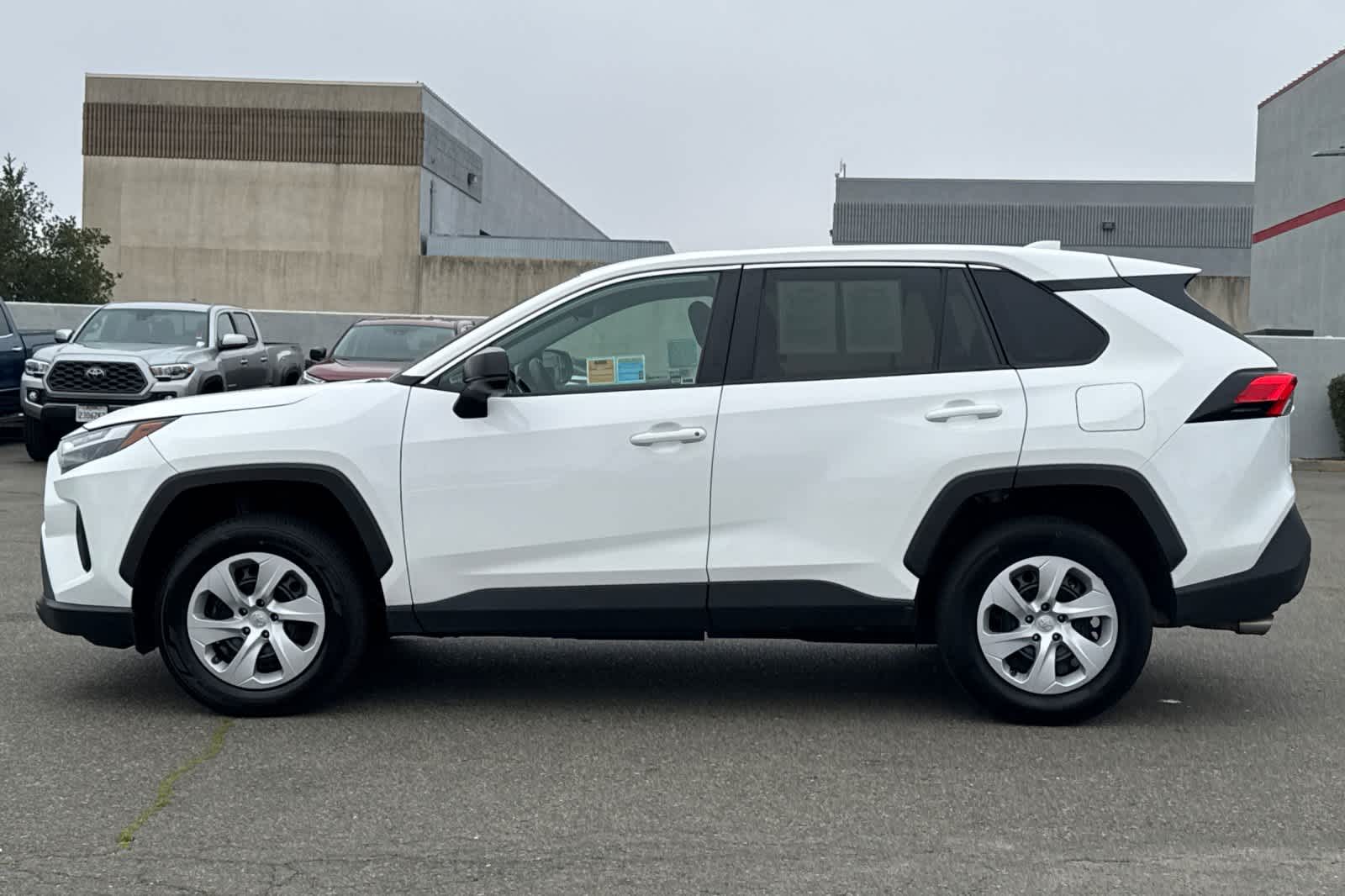 Thumbnail: 2024 Toyota RAV4 - 9