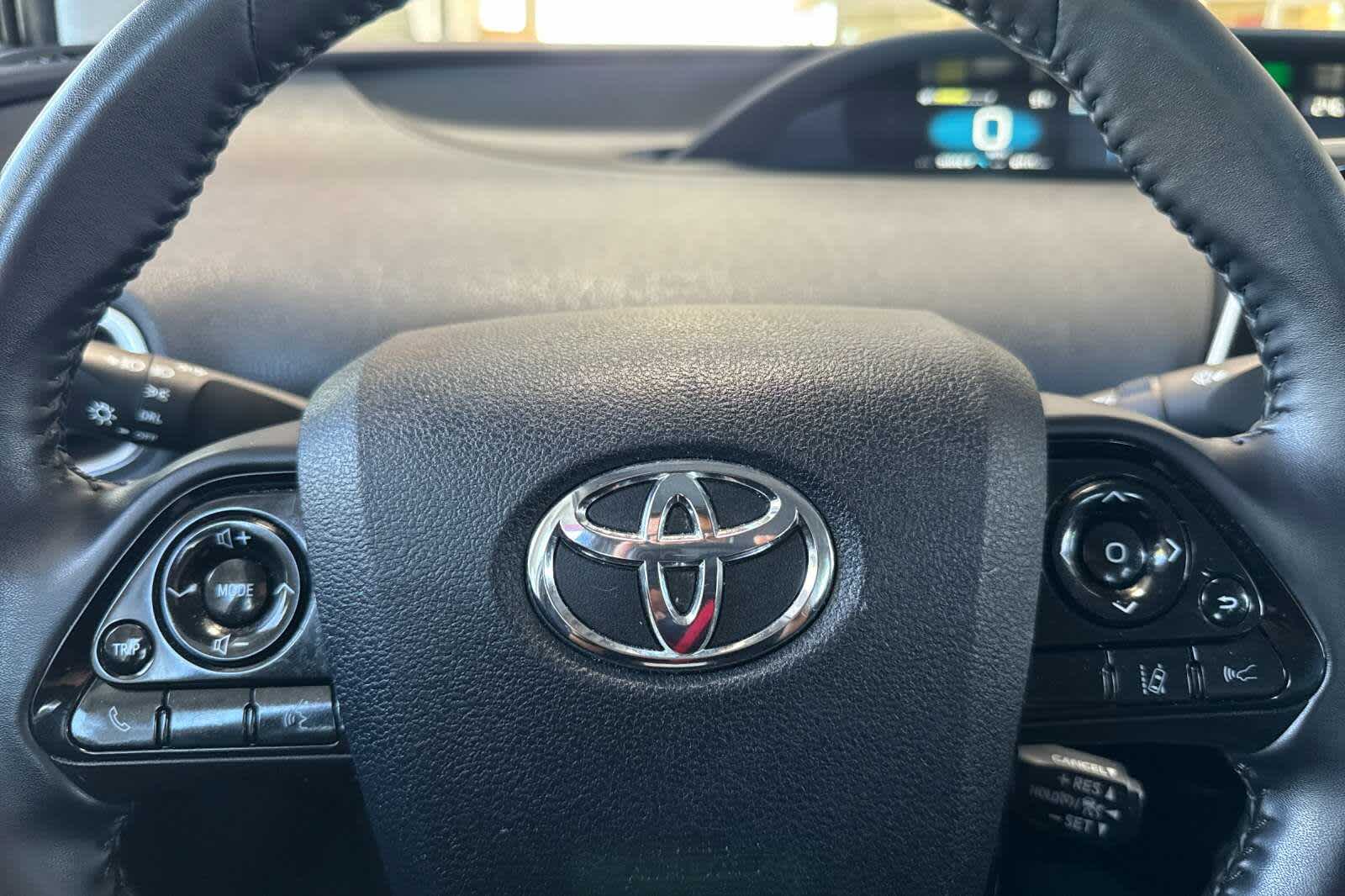 Thumbnail: 2021 Toyota Prius Prime - 24