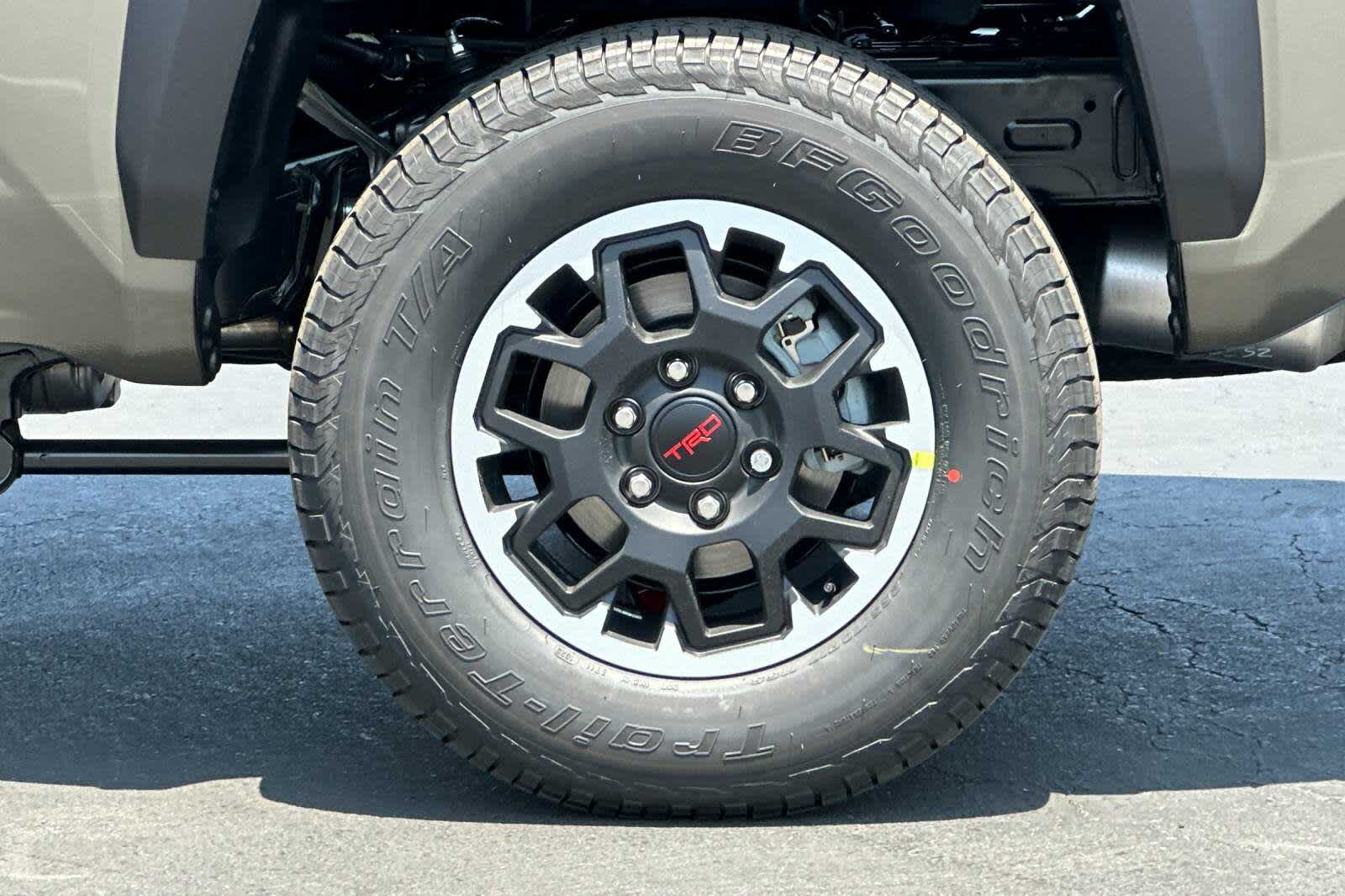 Thumbnail: 2025 Toyota Tacoma - 31