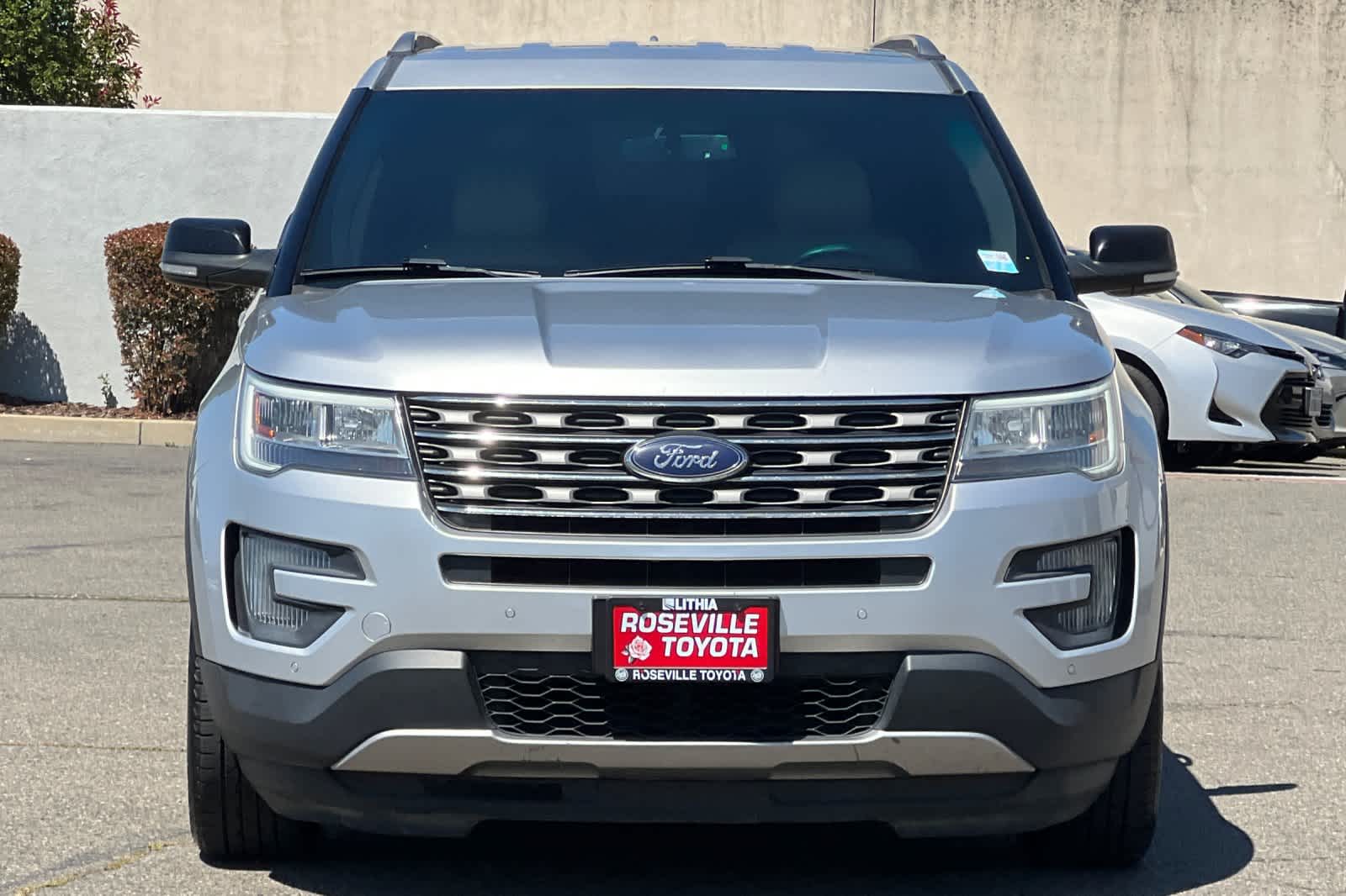 Thumbnail: 2016 Ford Explorer - 10