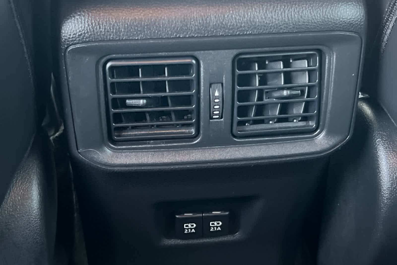 Thumbnail: 2020 Toyota RAV4 - 14