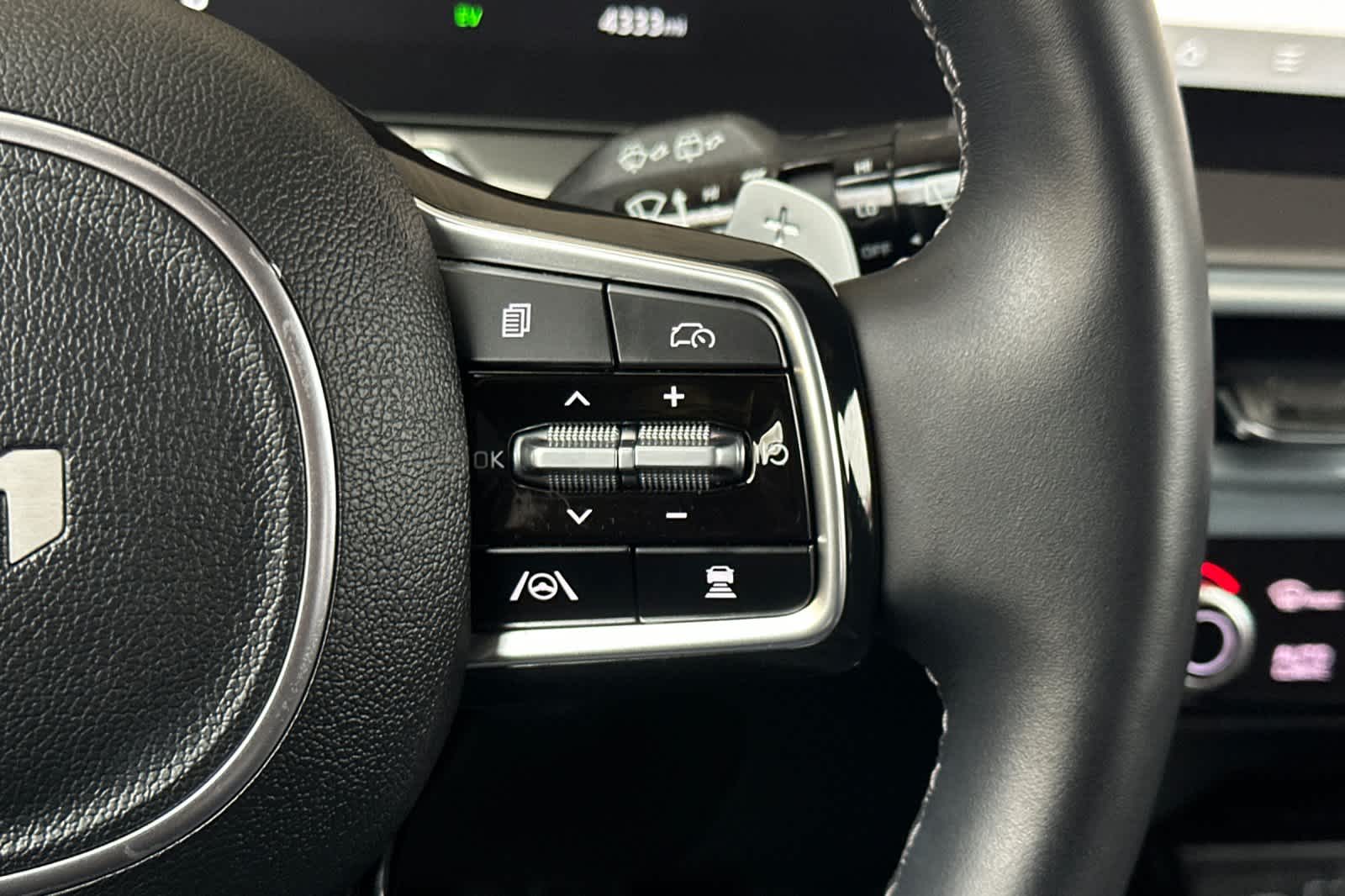 Thumbnail: 2025 Kia Sorento - 29