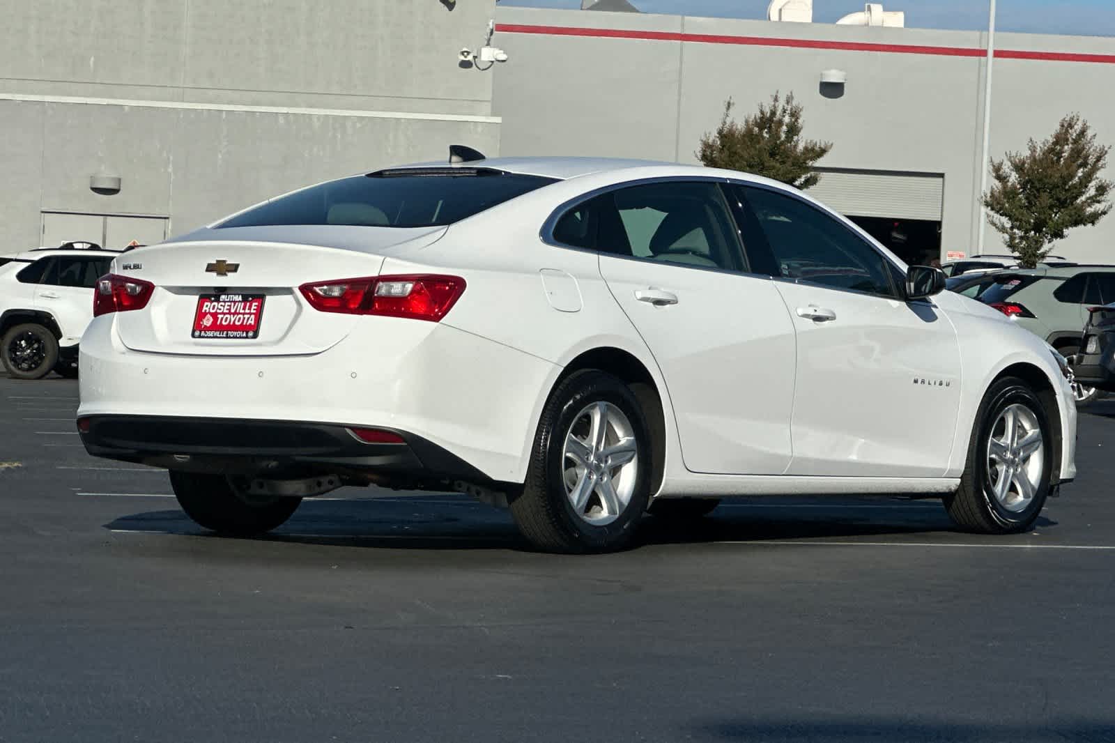 Thumbnail: 2024 Chevrolet Malibu - 2