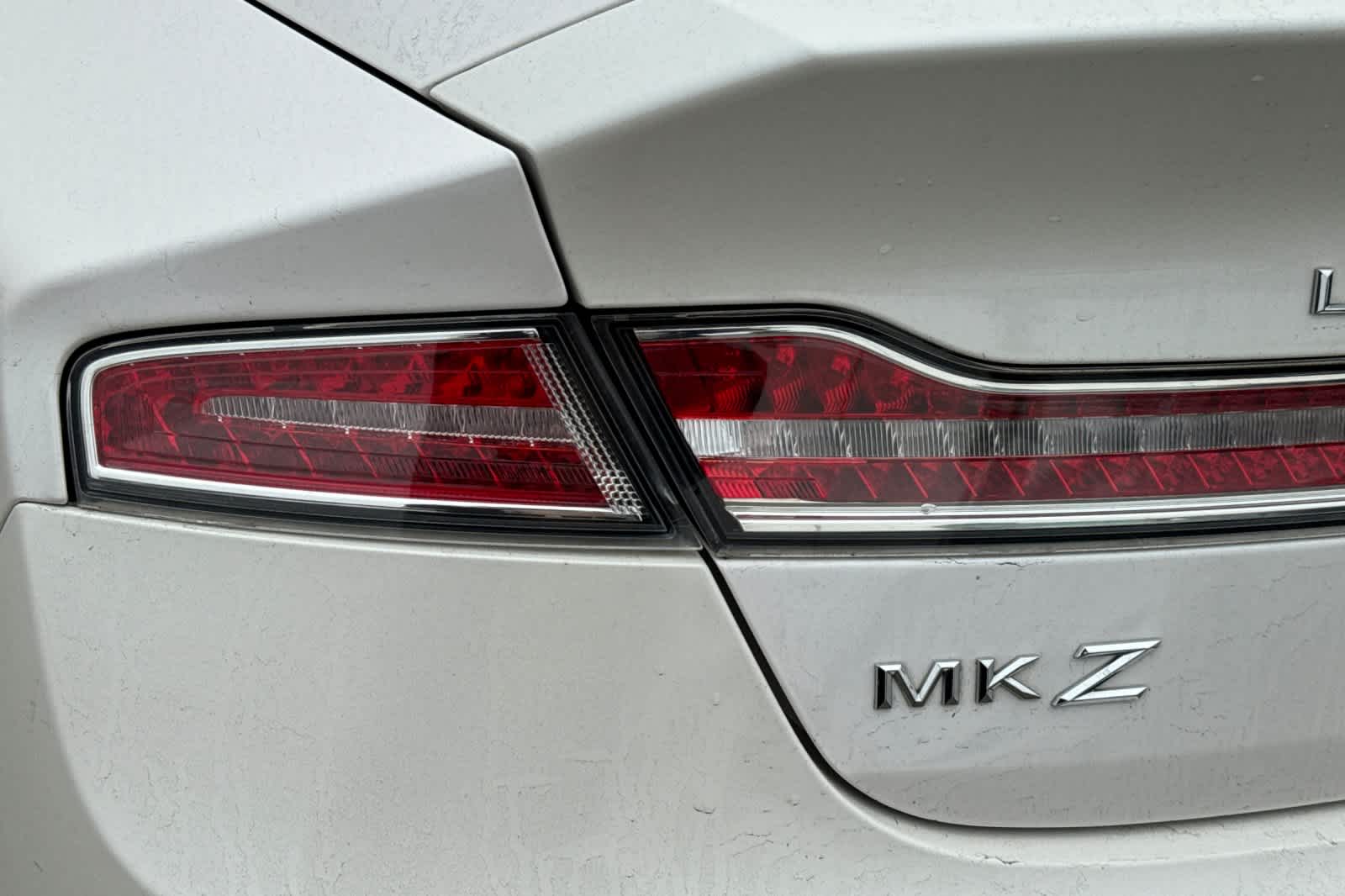 Thumbnail: 2017 Lincoln MKZ - 15