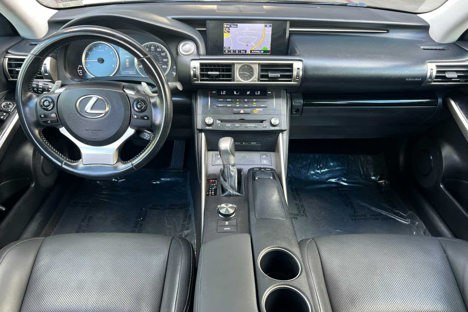 Thumbnail: 2015 Lexus IS - 3