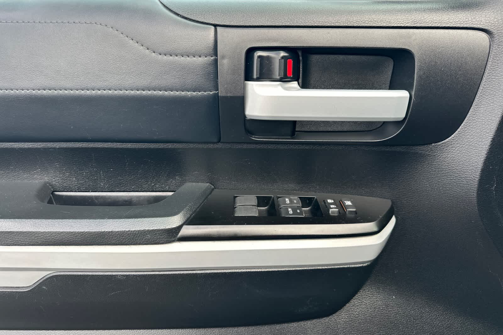 Thumbnail: 2021 Toyota Tundra - 12