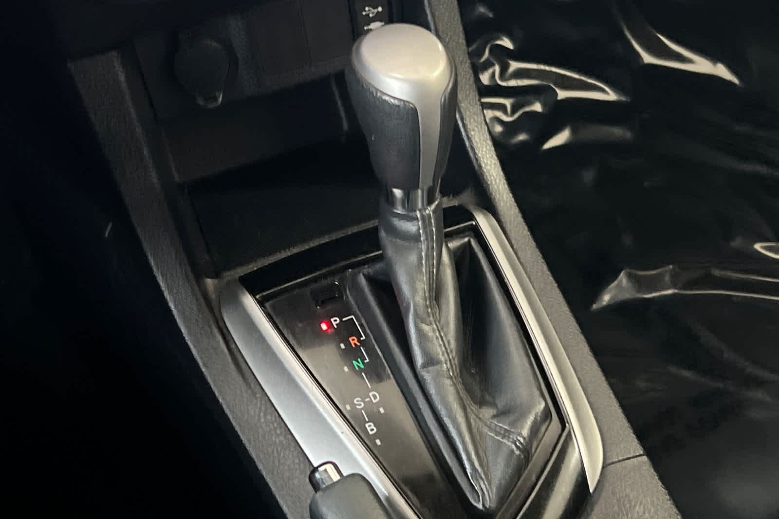 Thumbnail: 2015 Toyota Corolla - 21