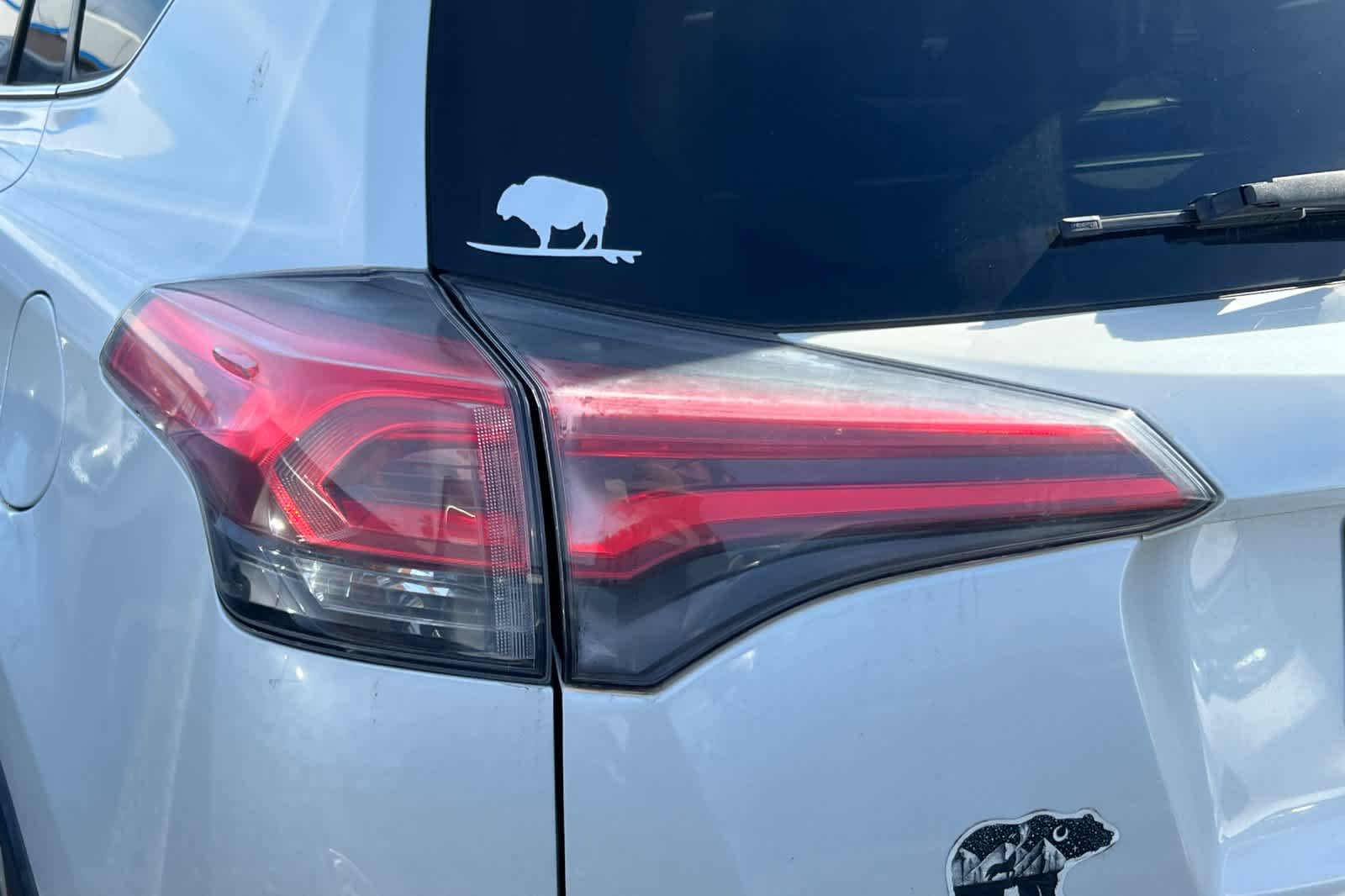 Thumbnail: 2017 Toyota RAV4 - 15