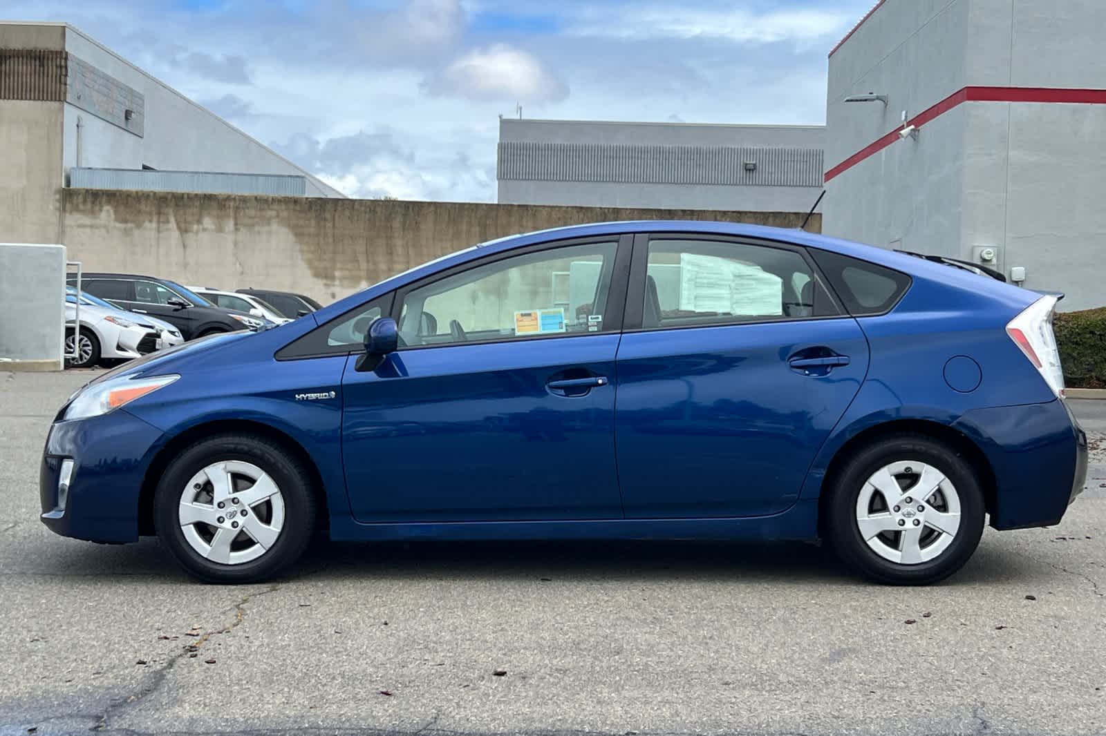 Thumbnail: 2010 Toyota Prius - 9