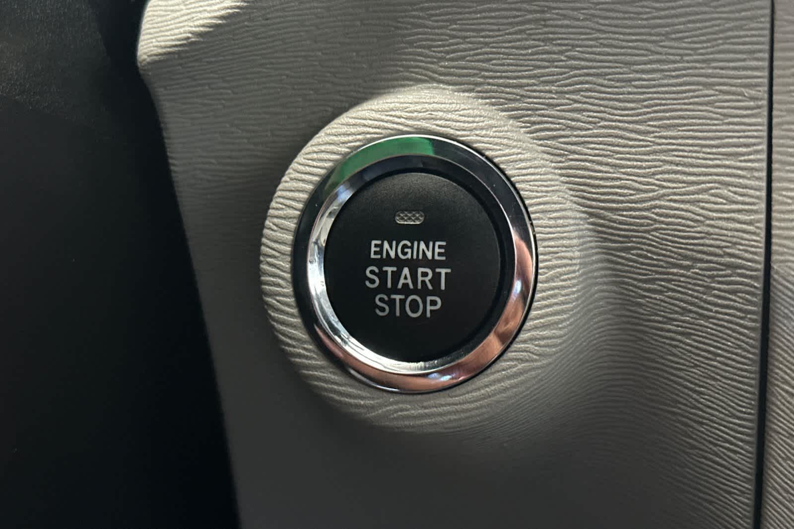 Thumbnail: 2013 Toyota Venza - 24