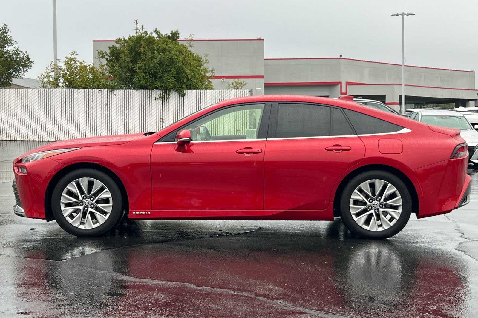 Thumbnail: 2021 Toyota Mirai - 9