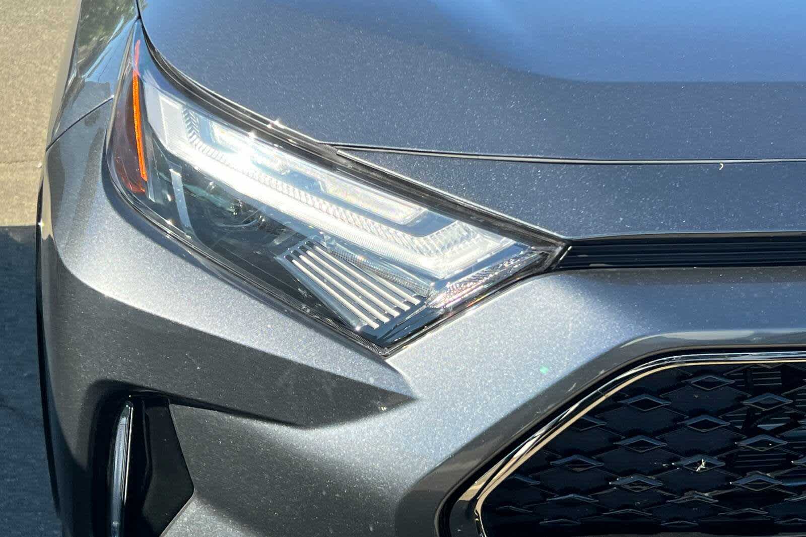Thumbnail: 2024 Toyota RAV4 - 8