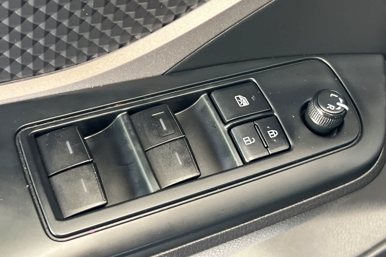 Thumbnail: 2021 Toyota C-HR - 13