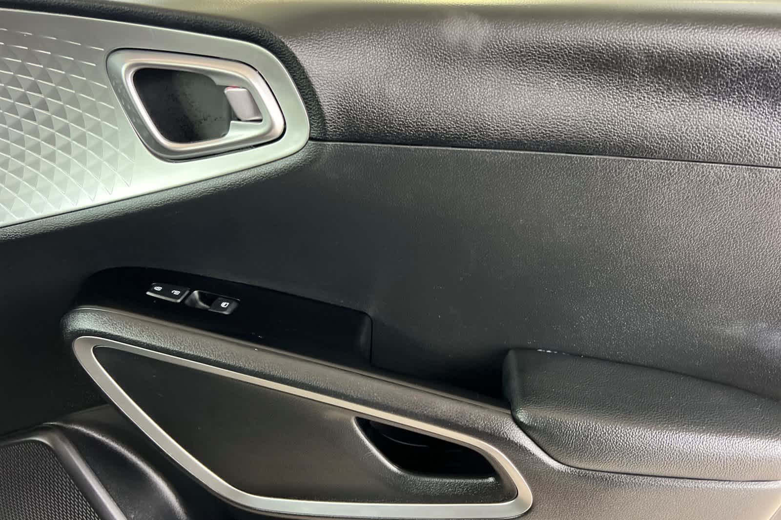 Thumbnail: 2025 Kia Soul - 18