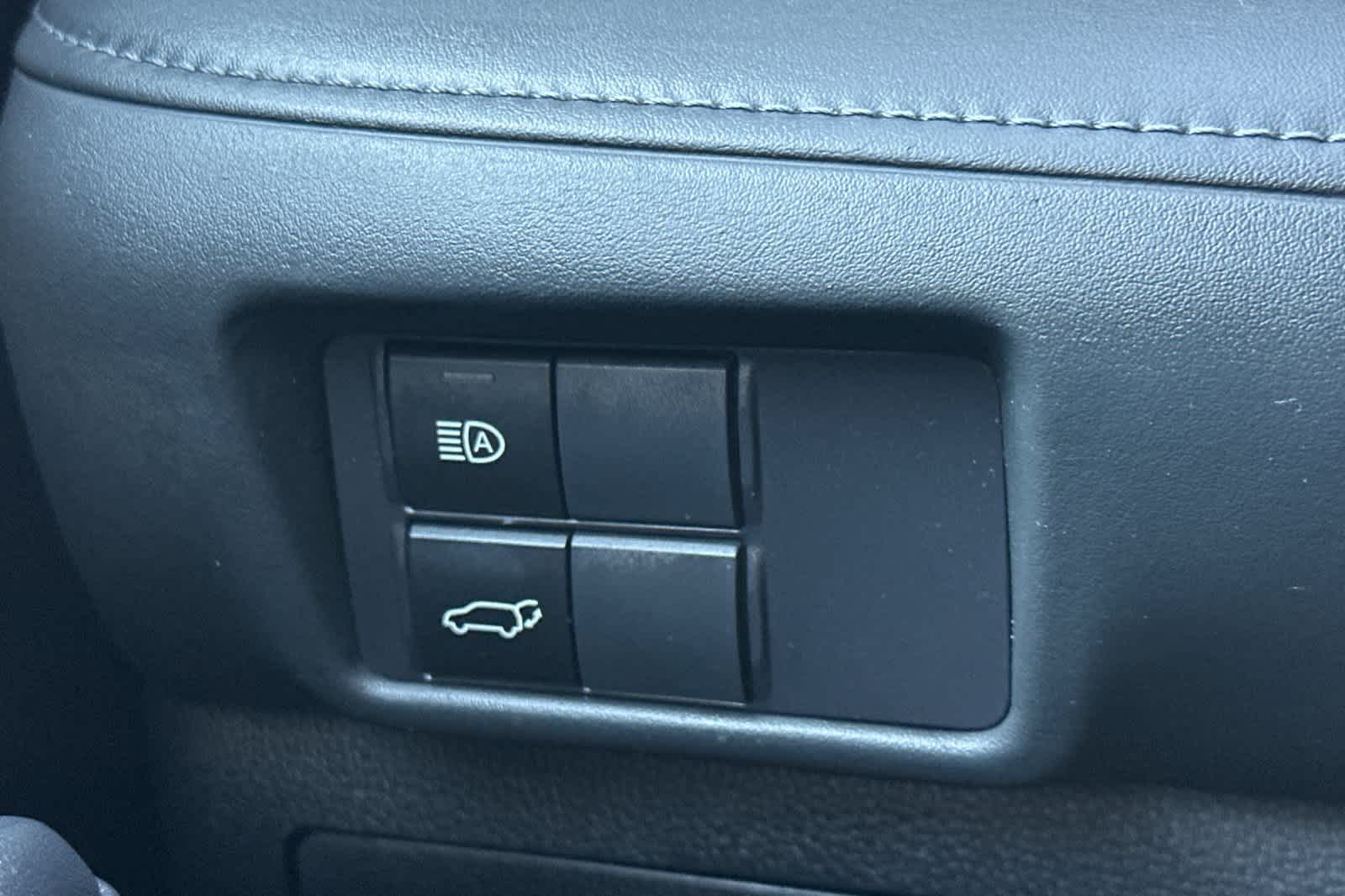 Thumbnail: 2022 Toyota Highlander - 31