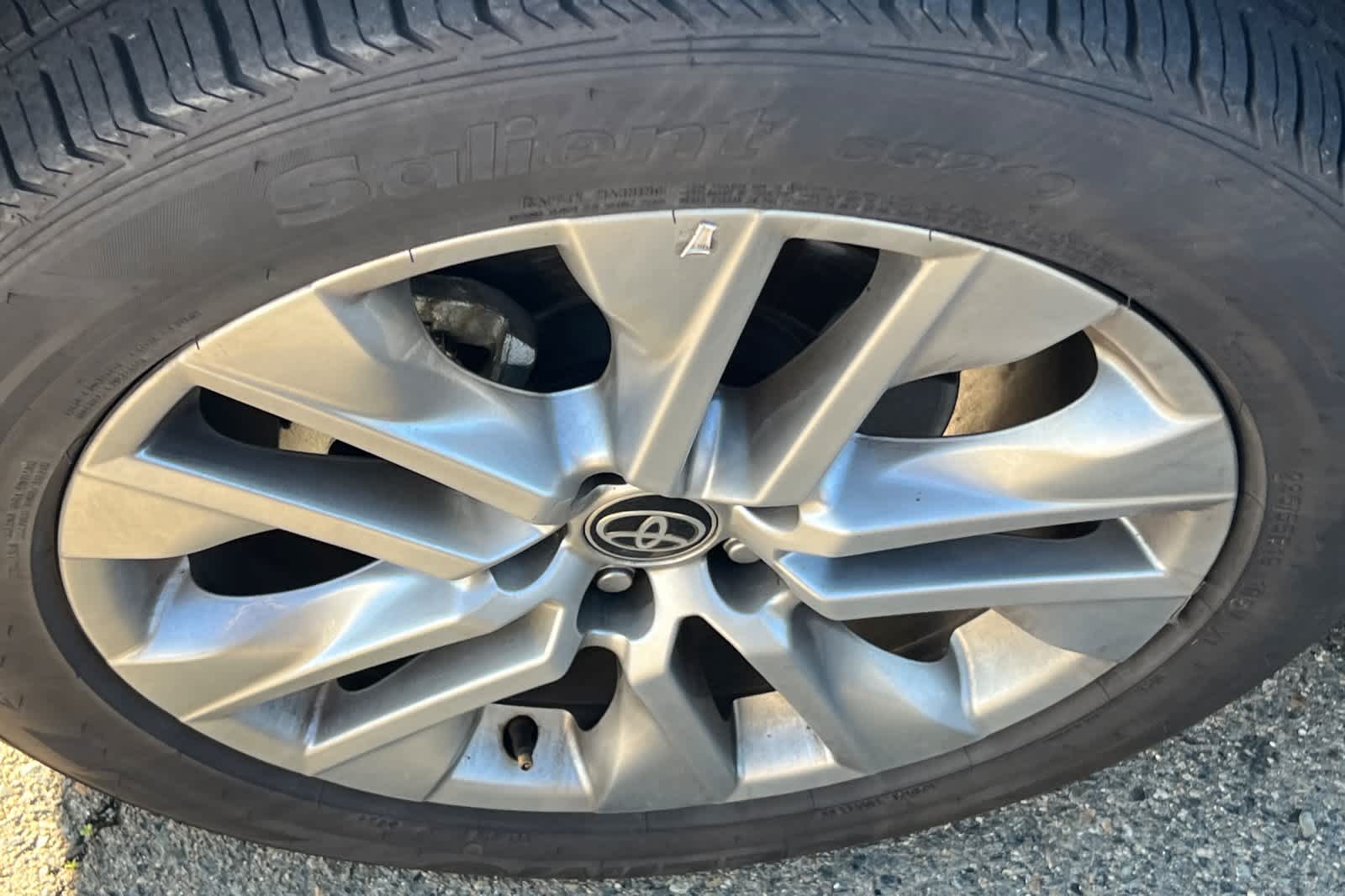 Thumbnail: 2023 Toyota RAV4 - 22