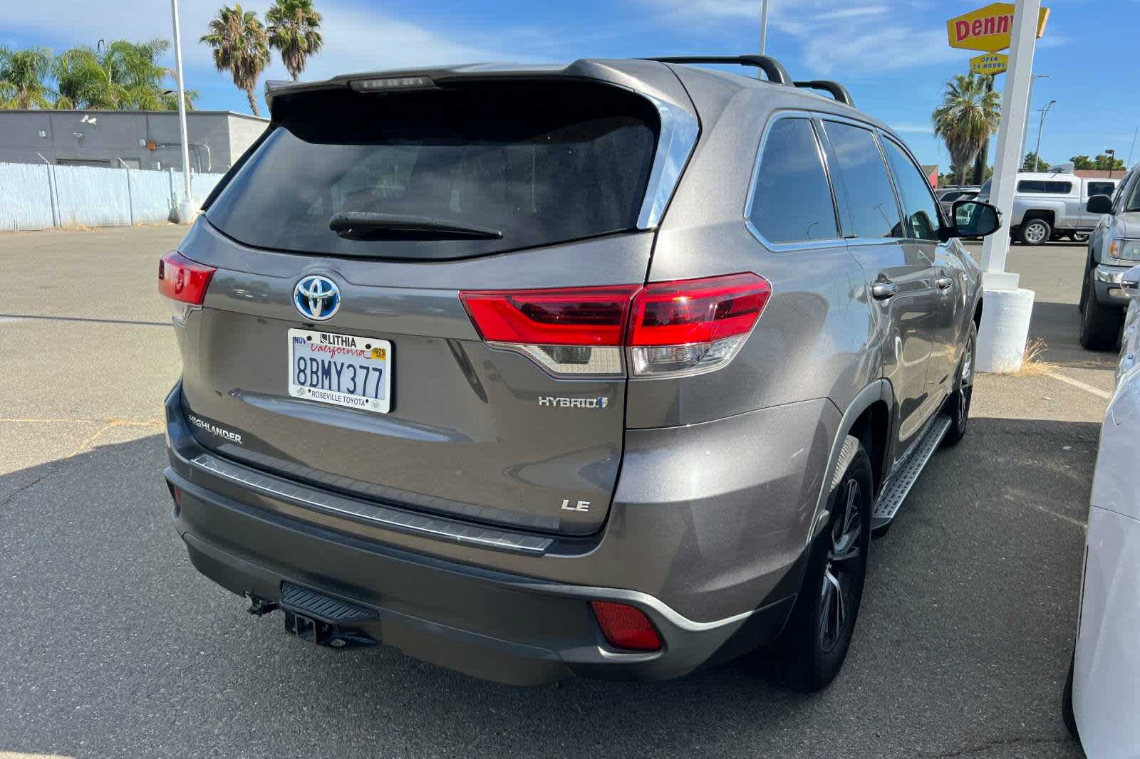 Thumbnail: 2017 Toyota Highlander - 2