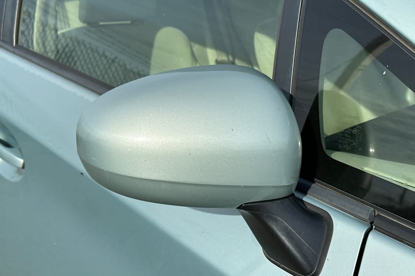 Thumbnail: 2012 Toyota Prius - 13