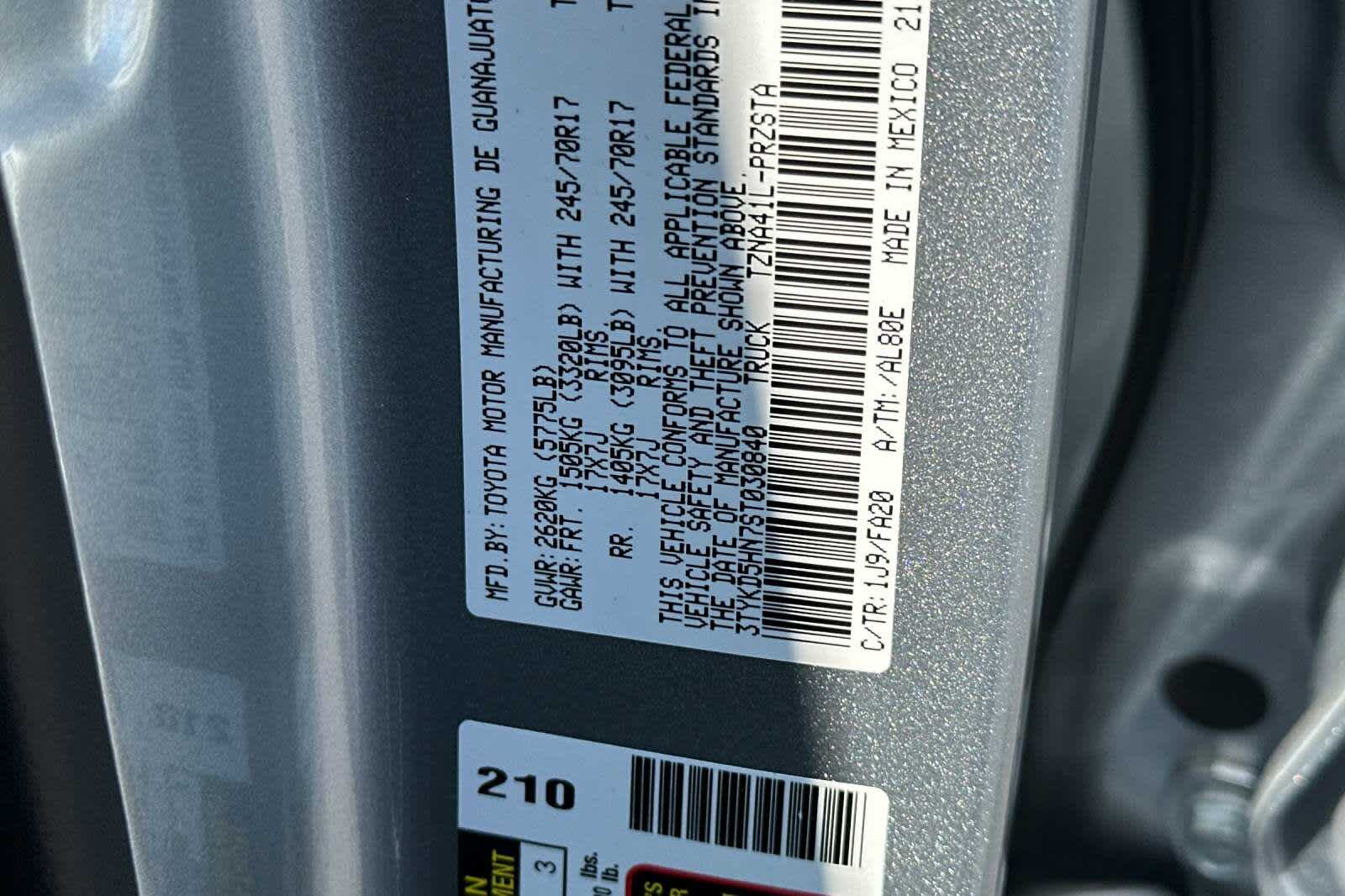 2025 Toyota Tacoma SR 32