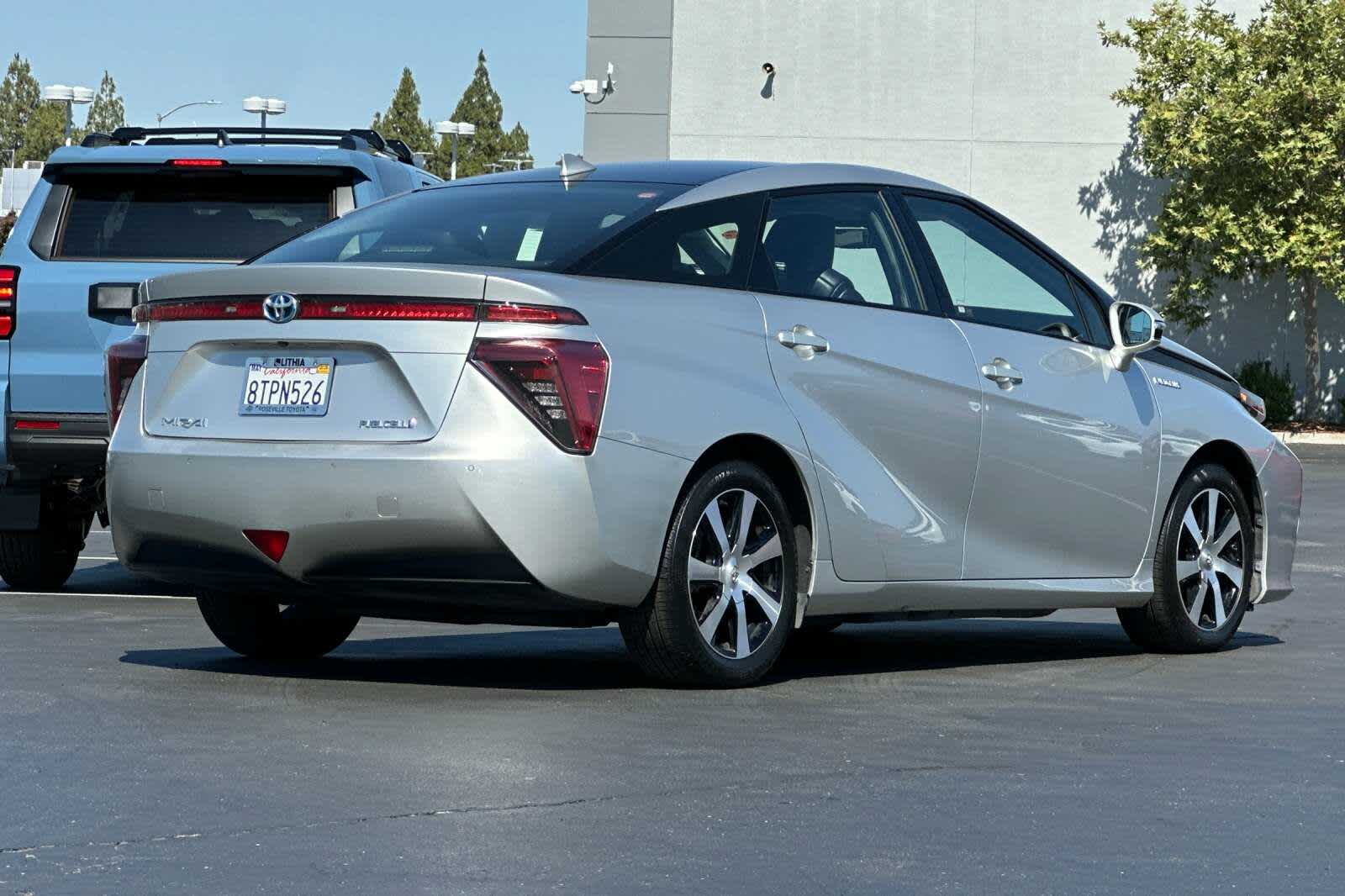Thumbnail: 2017 Toyota Mirai - 2