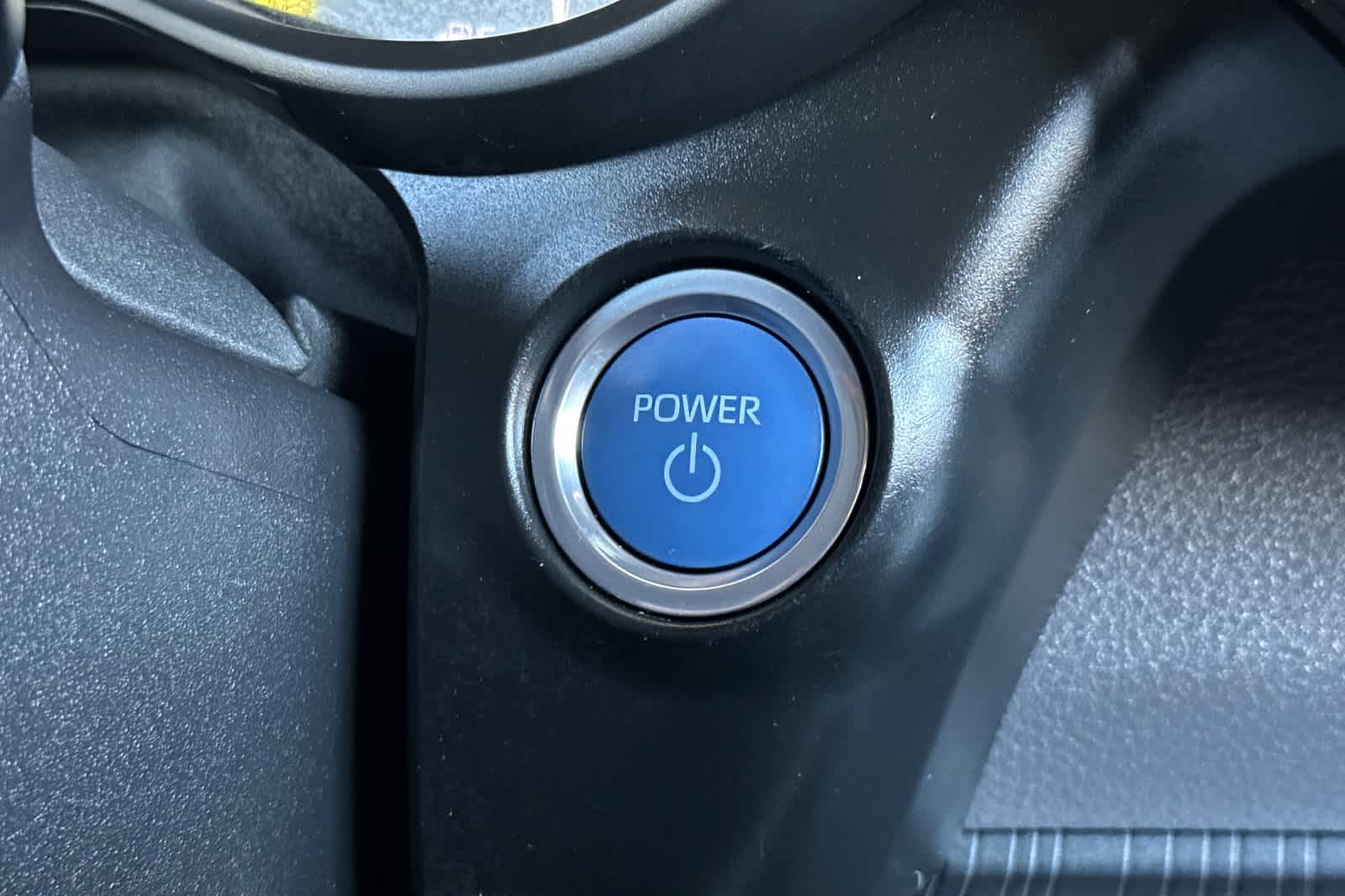 Thumbnail: 2021 Toyota Sienna - 25