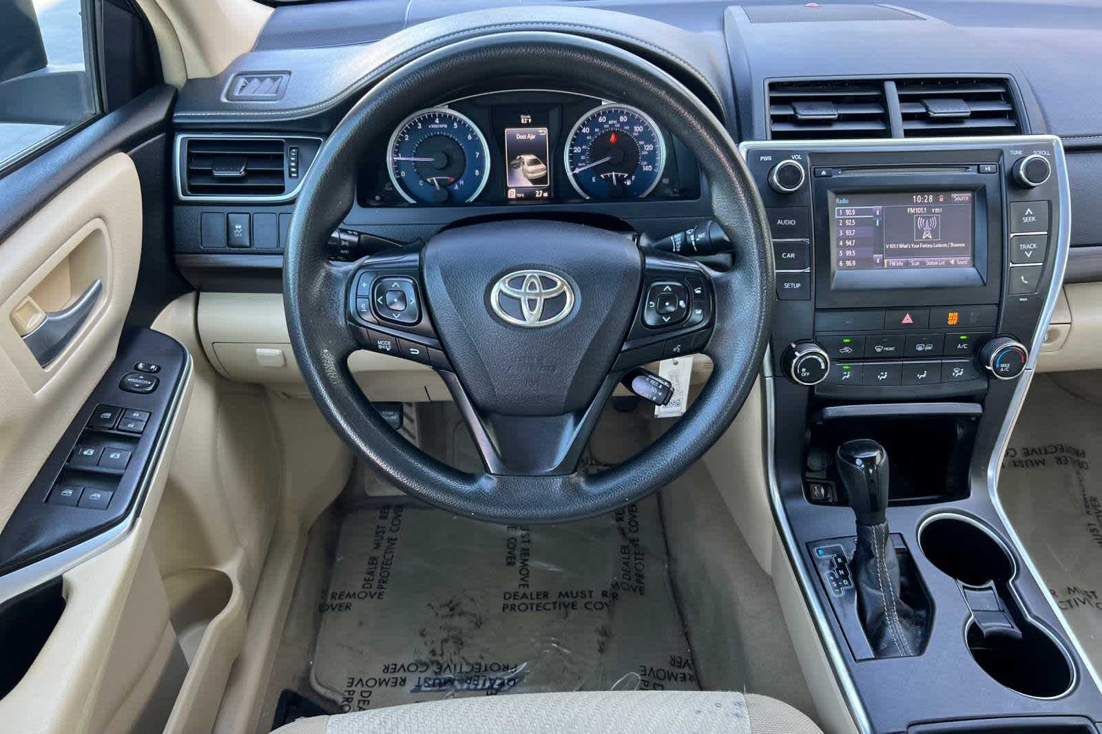 Thumbnail: 2017 Toyota Camry - 15