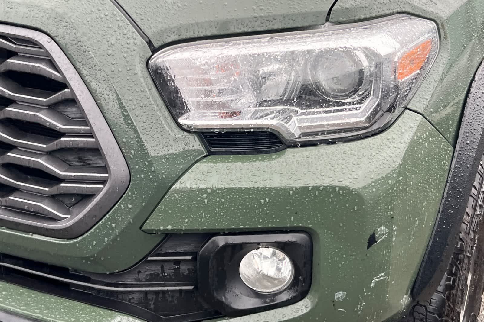 Thumbnail: 2022 Toyota Tacoma - 11