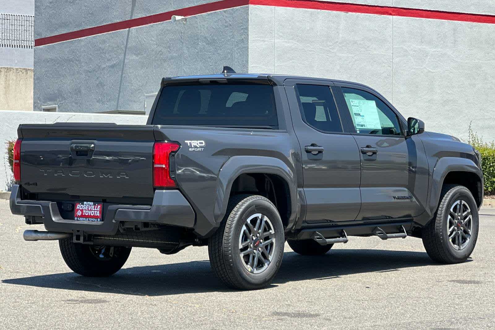 2025 Toyota Tacoma TRD Sport 2