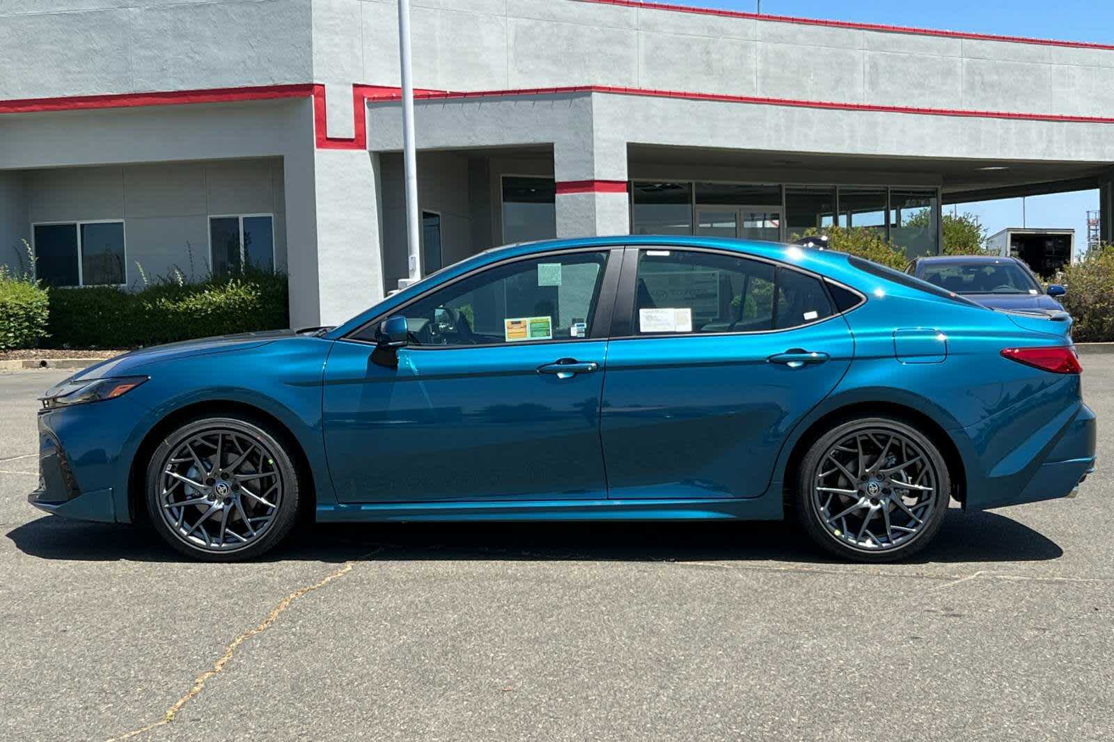 2025 Toyota Camry XSE 5