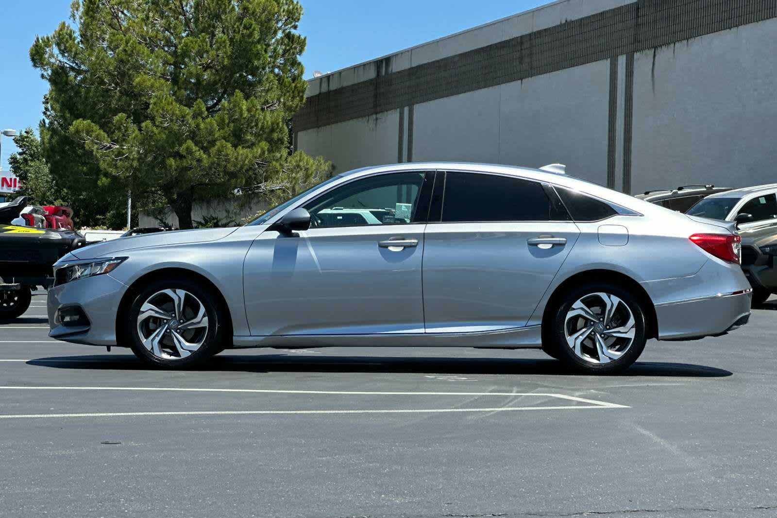 Thumbnail: 2020 Honda Accord - 9