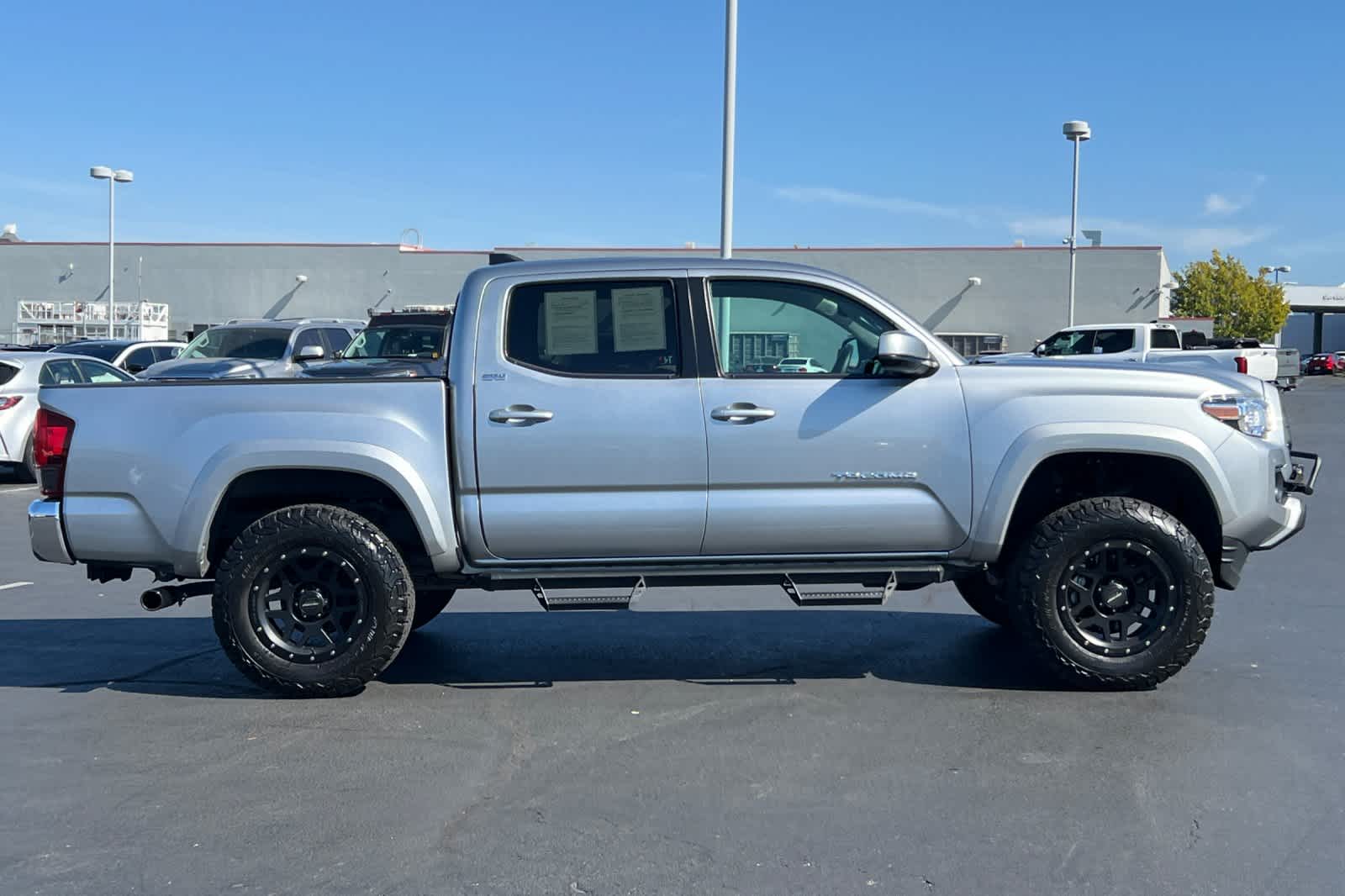 Thumbnail: 2023 Toyota Tacoma - 6