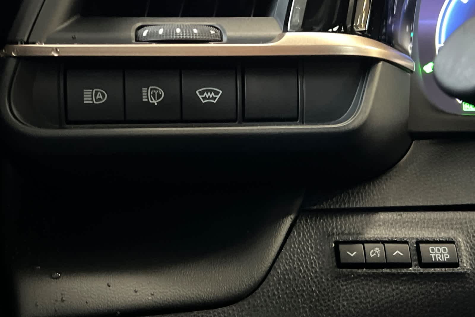 Thumbnail: 2026 Toyota Crown Signia - 31