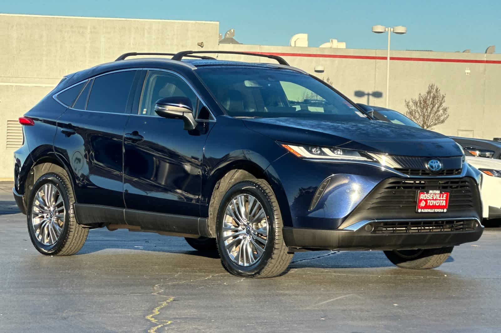 Thumbnail: 2022 Toyota Venza - 5