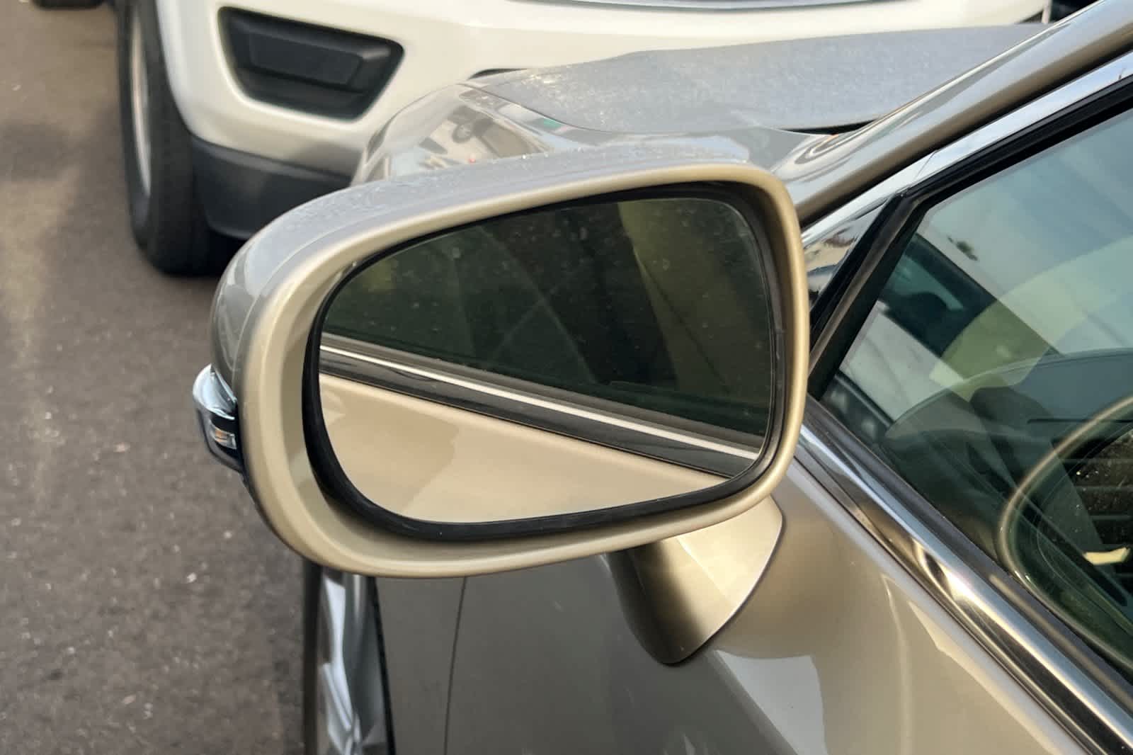 Thumbnail: 2010 Lexus ES - 20