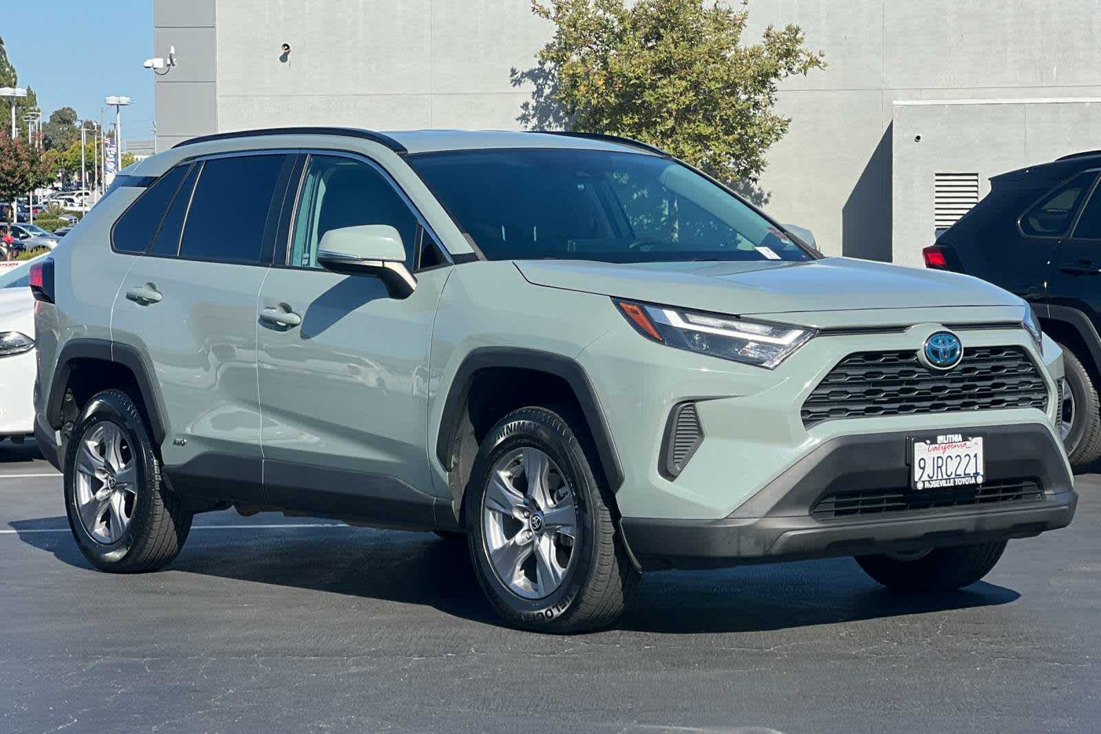 Thumbnail: 2022 Toyota RAV4 - 5
