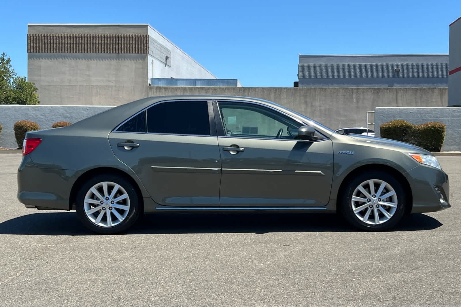 Thumbnail: 2014 Toyota Camry - 6