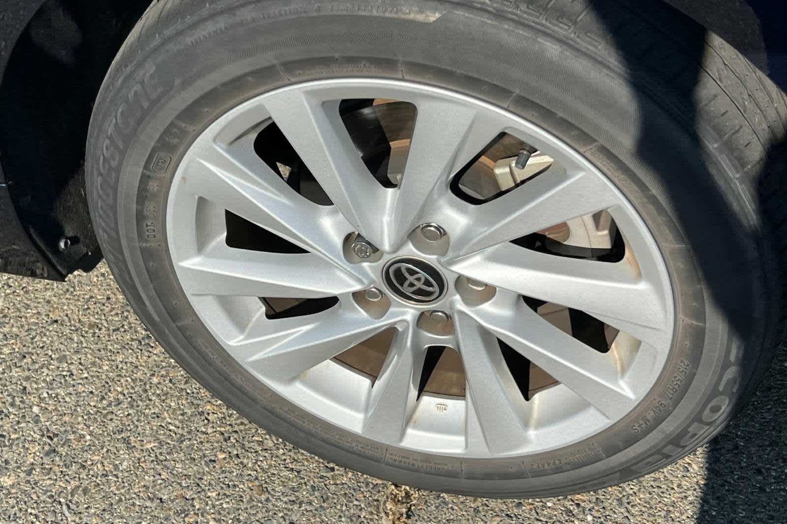 2021 Toyota Camry LE 18