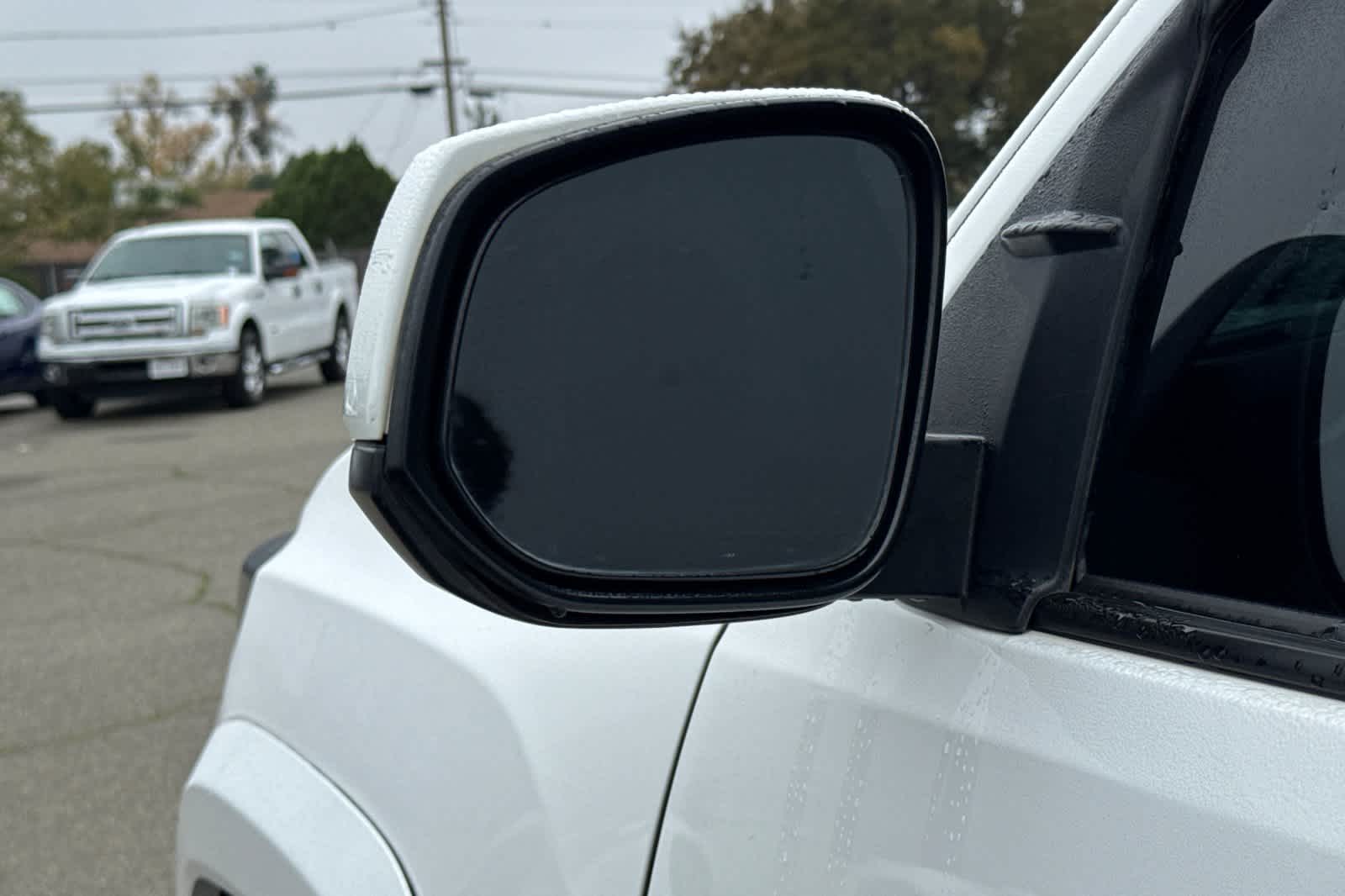 Thumbnail: 2017 Toyota Tacoma - 20