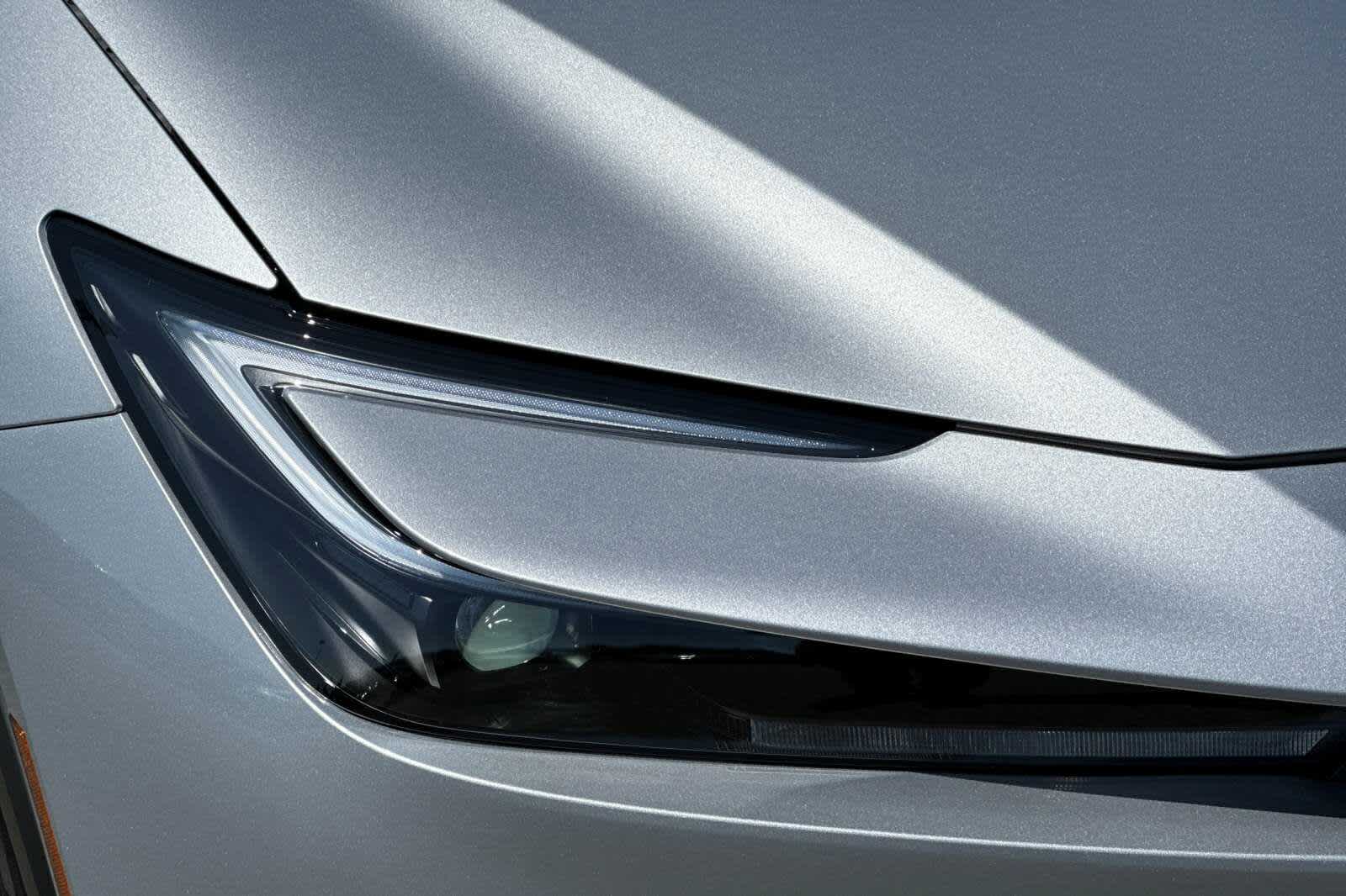 2025 Toyota Prius LE 29