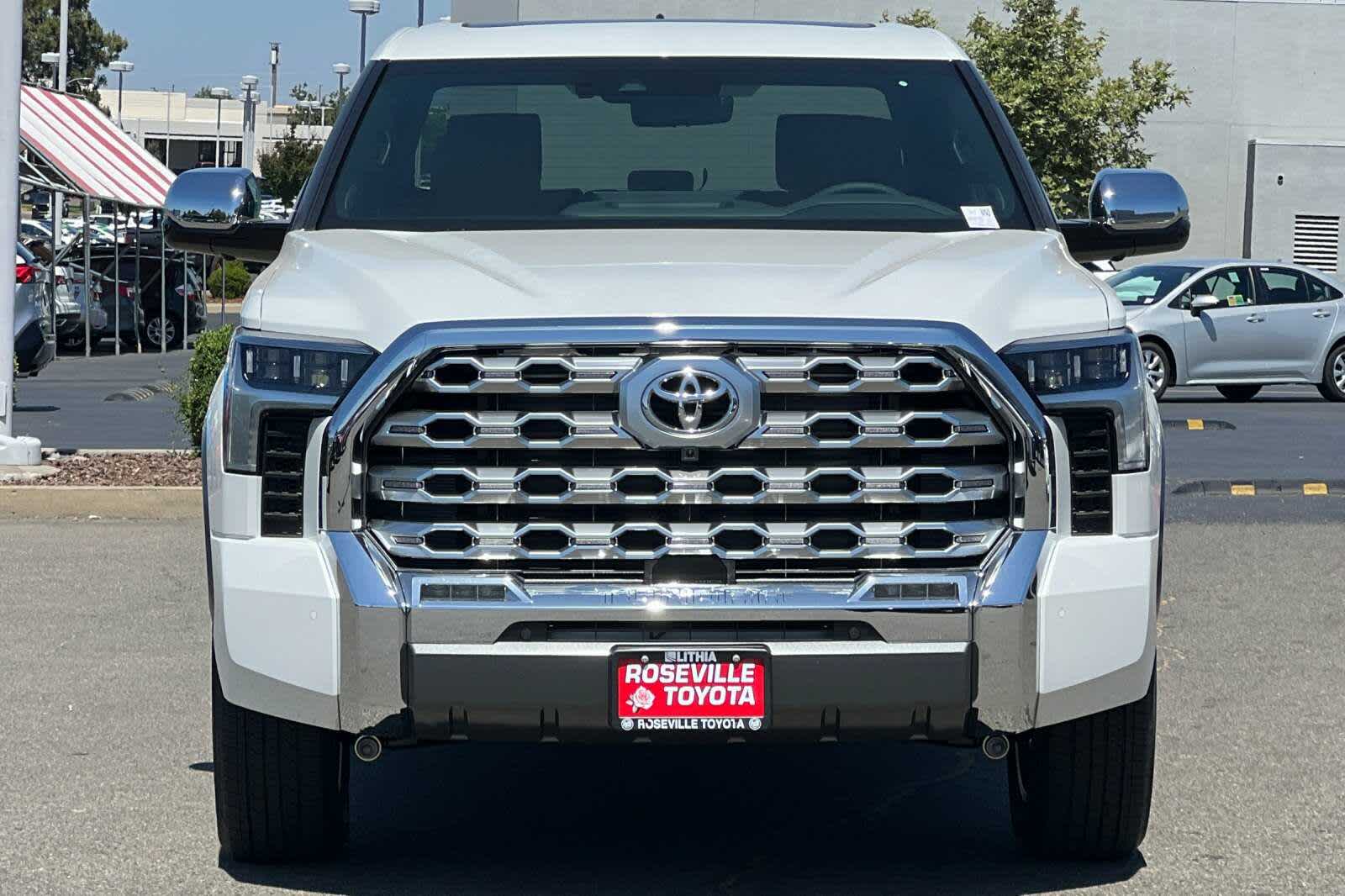 Thumbnail: 2025 Toyota Tundra - 10