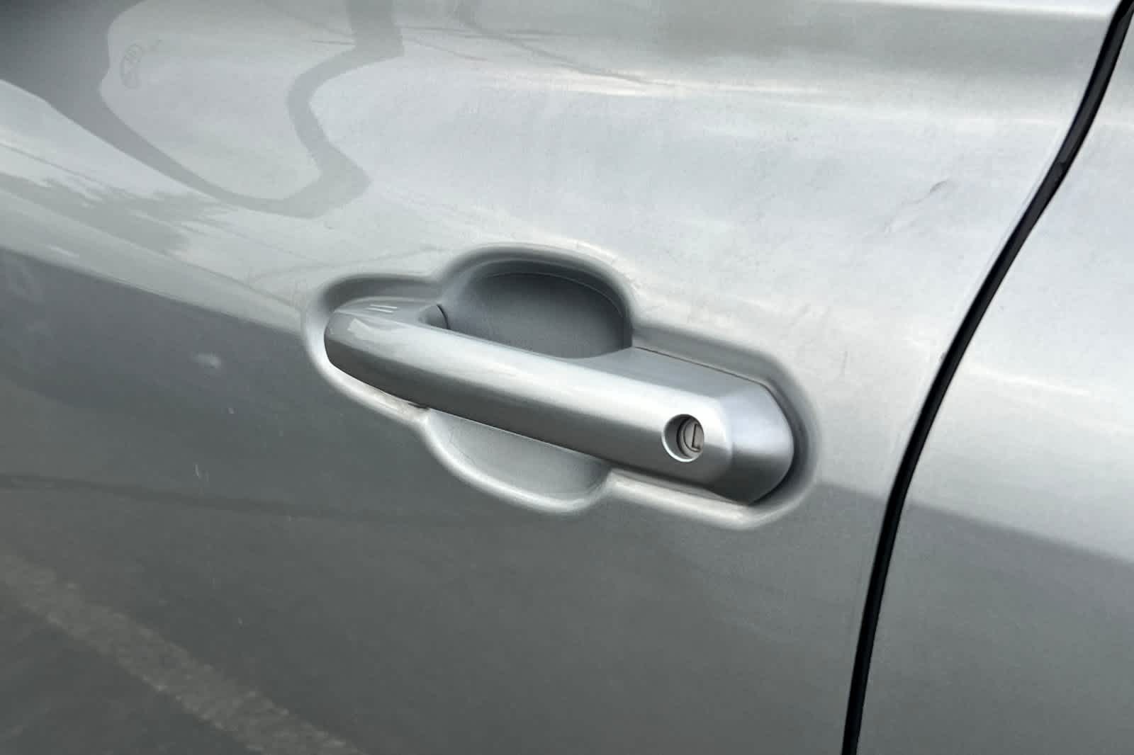 Thumbnail: 2023 Toyota Highlander - 18