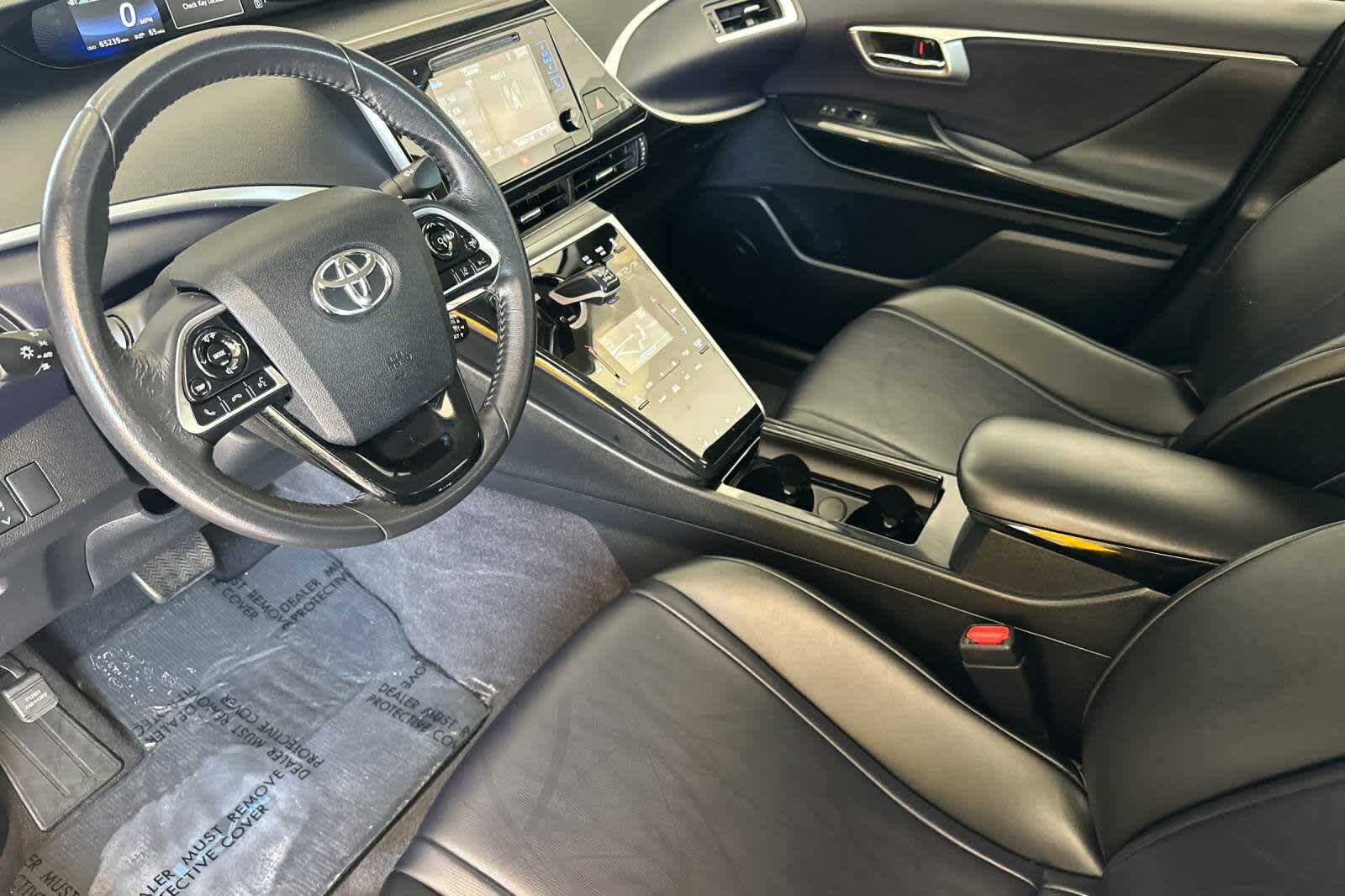 Thumbnail: 2017 Toyota Mirai - 11