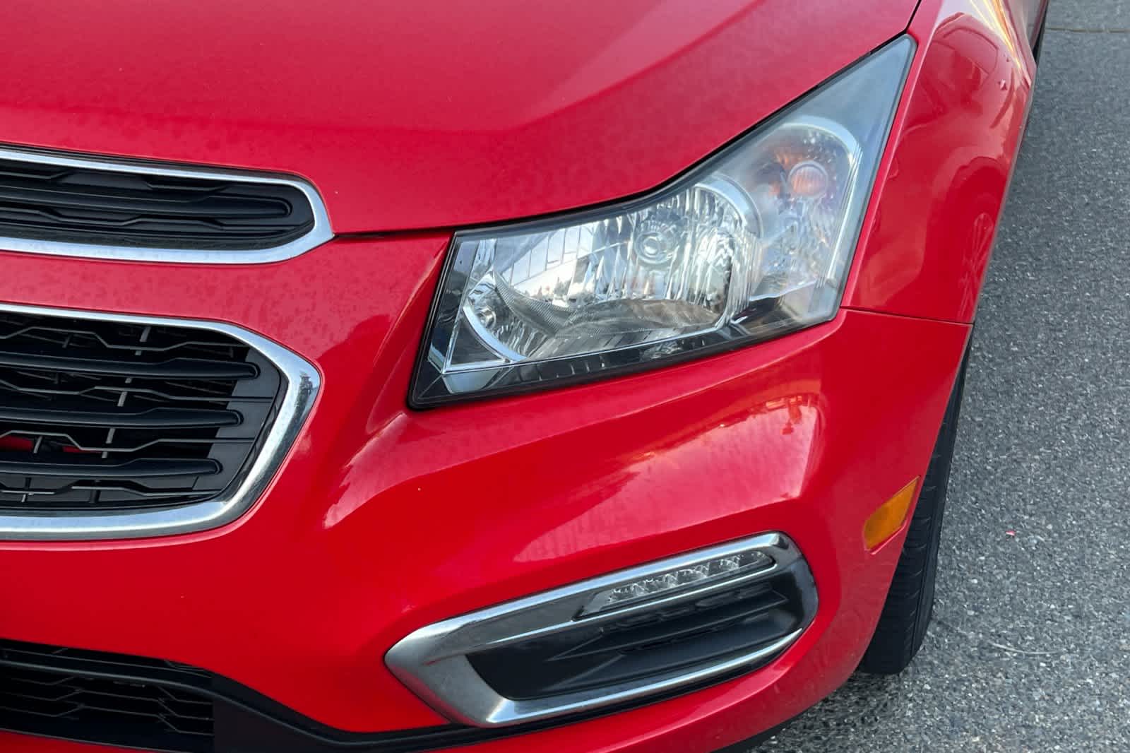 Thumbnail: 2016 Chevrolet Cruze - 10