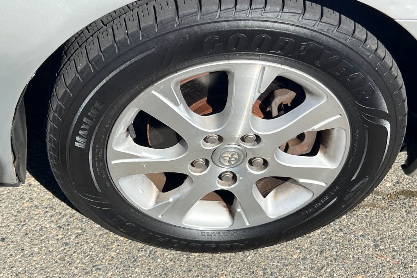 Thumbnail: 2005 Toyota Camry - 15