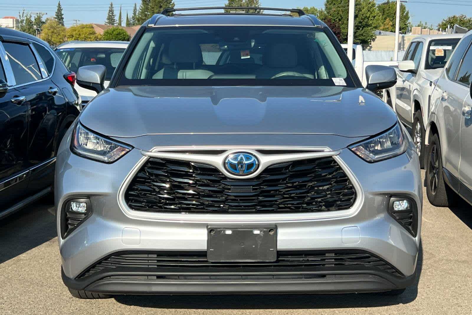 Thumbnail: 2020 Toyota Highlander - 6
