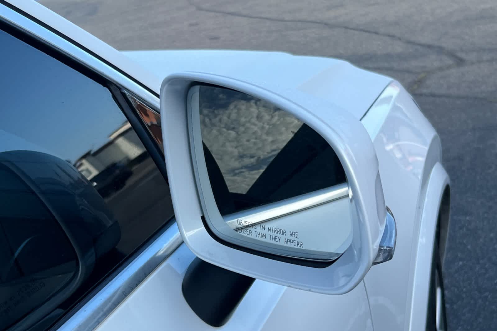 Thumbnail: 2016 Volvo XC90 - 16